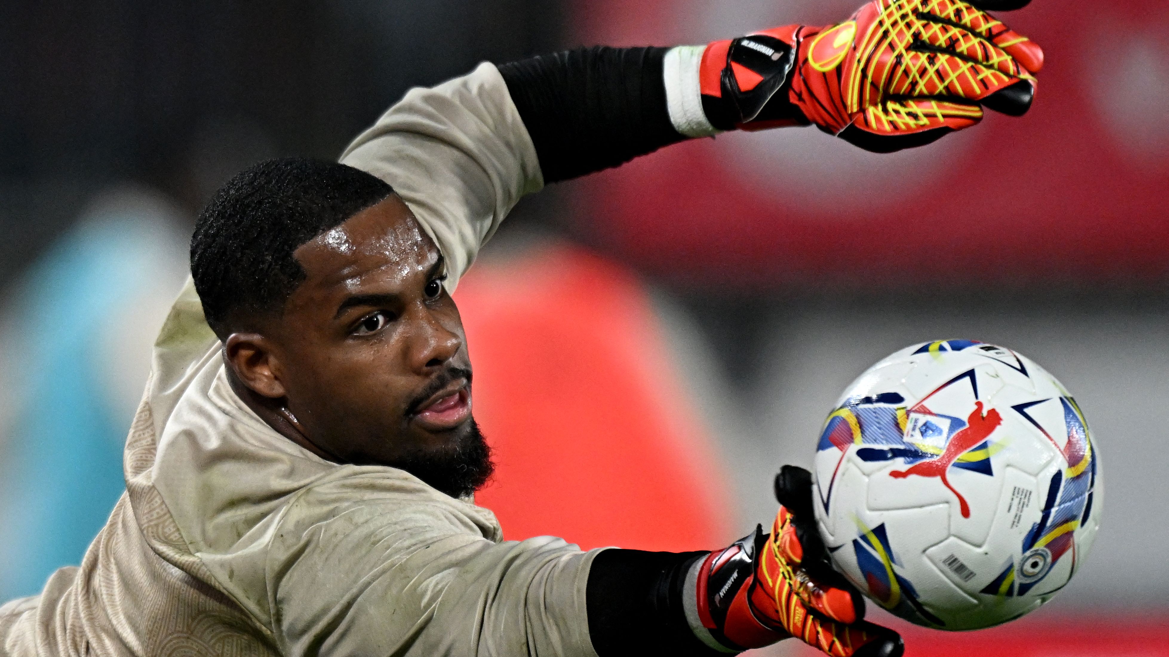 Mike Maignan rejects Turkey move! Goalkeeper snubs Galatasaray switch after Chelsea bid saga