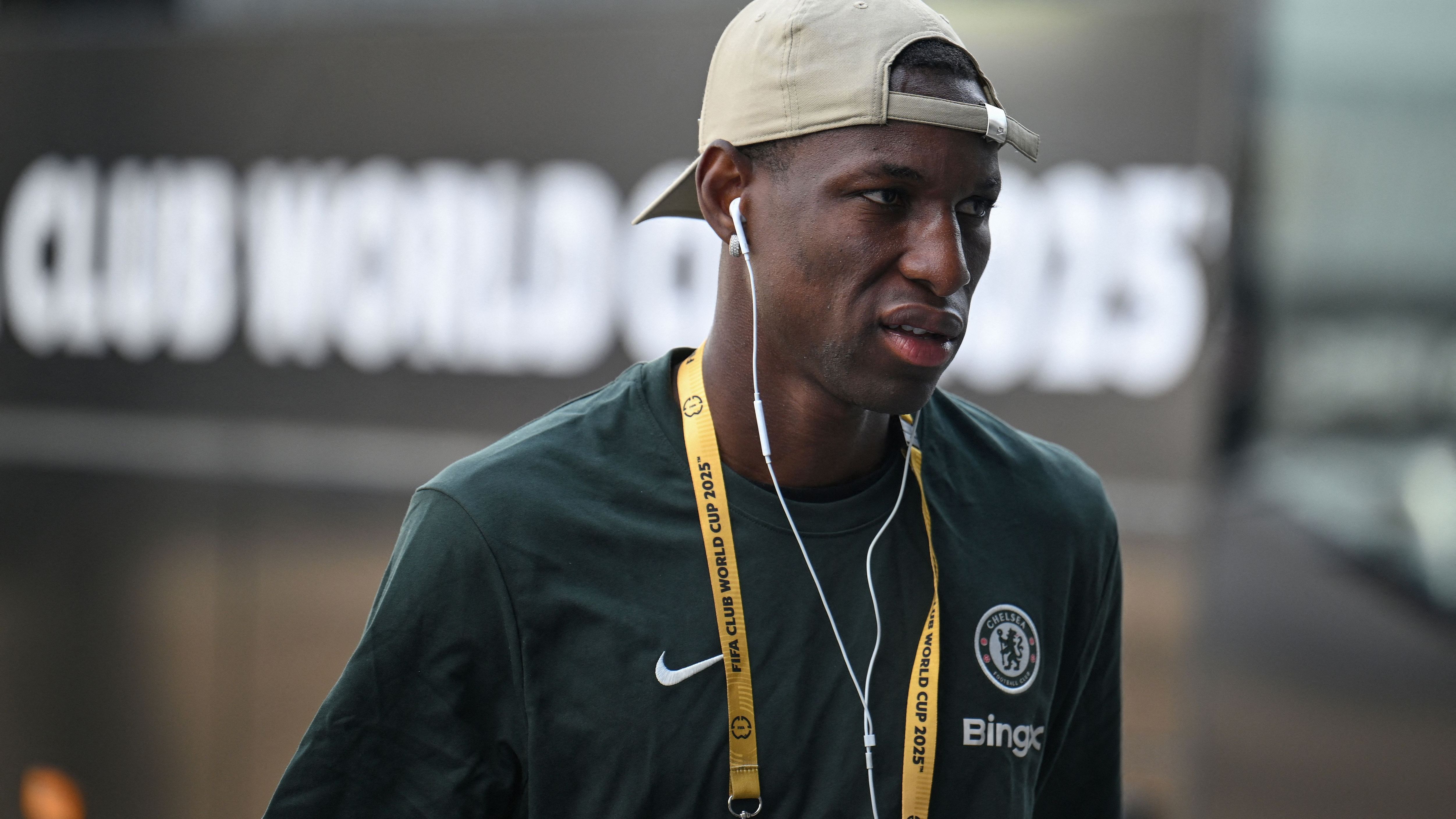 Man Utd to launch shock Nicolas Jackson swoop?! Red Devils linked with stunning summer move to sign misfiring Chelsea ace who is valued at £100m