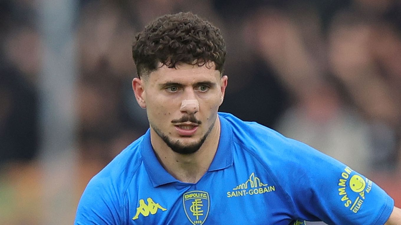 Wrexham near 'couple of signings' as Phil Parkinson's side close in on club record transfer