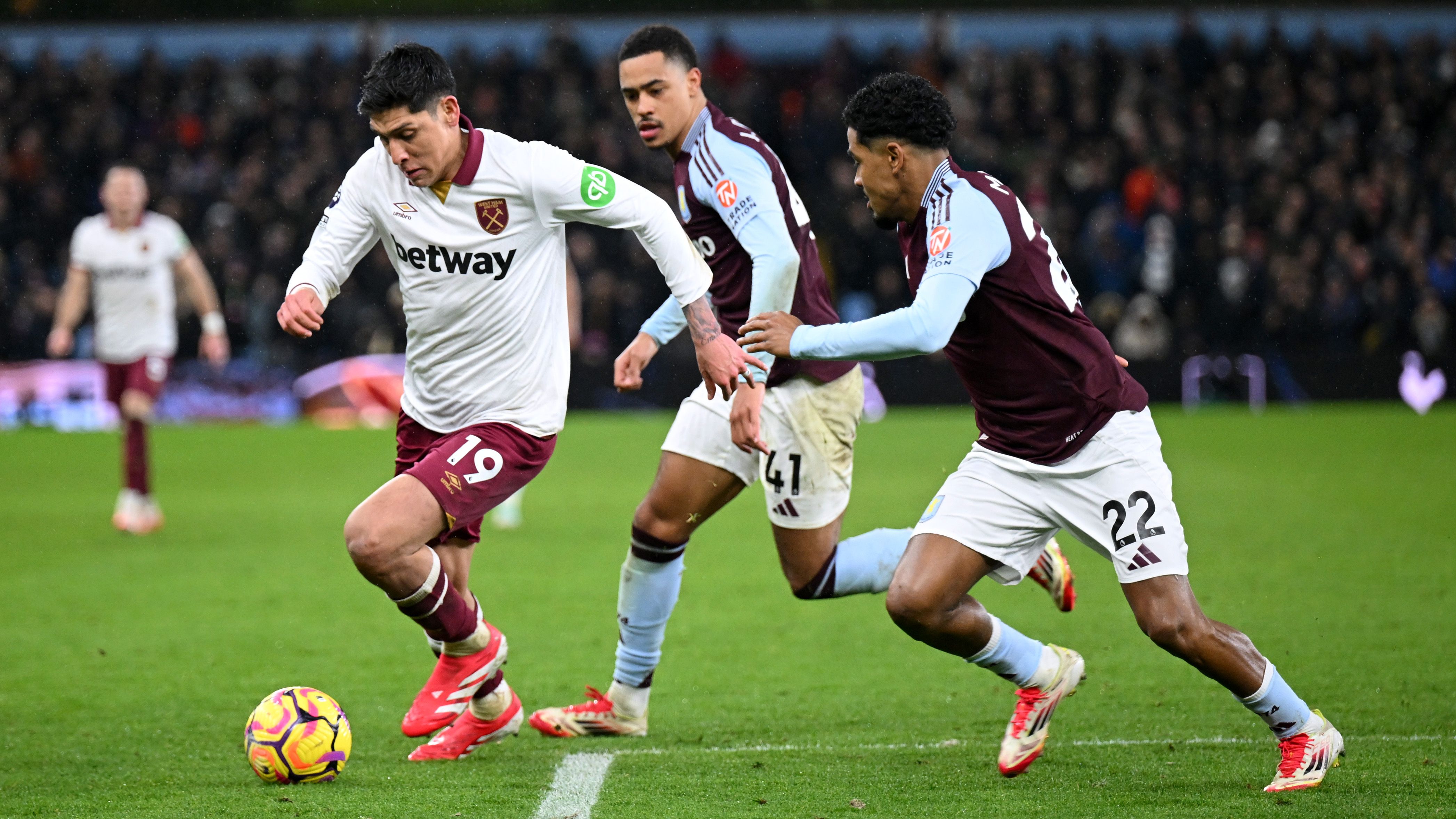 Mexico National Team captain Edson Álvarez reportedly no longer part of West Ham's plans for next season