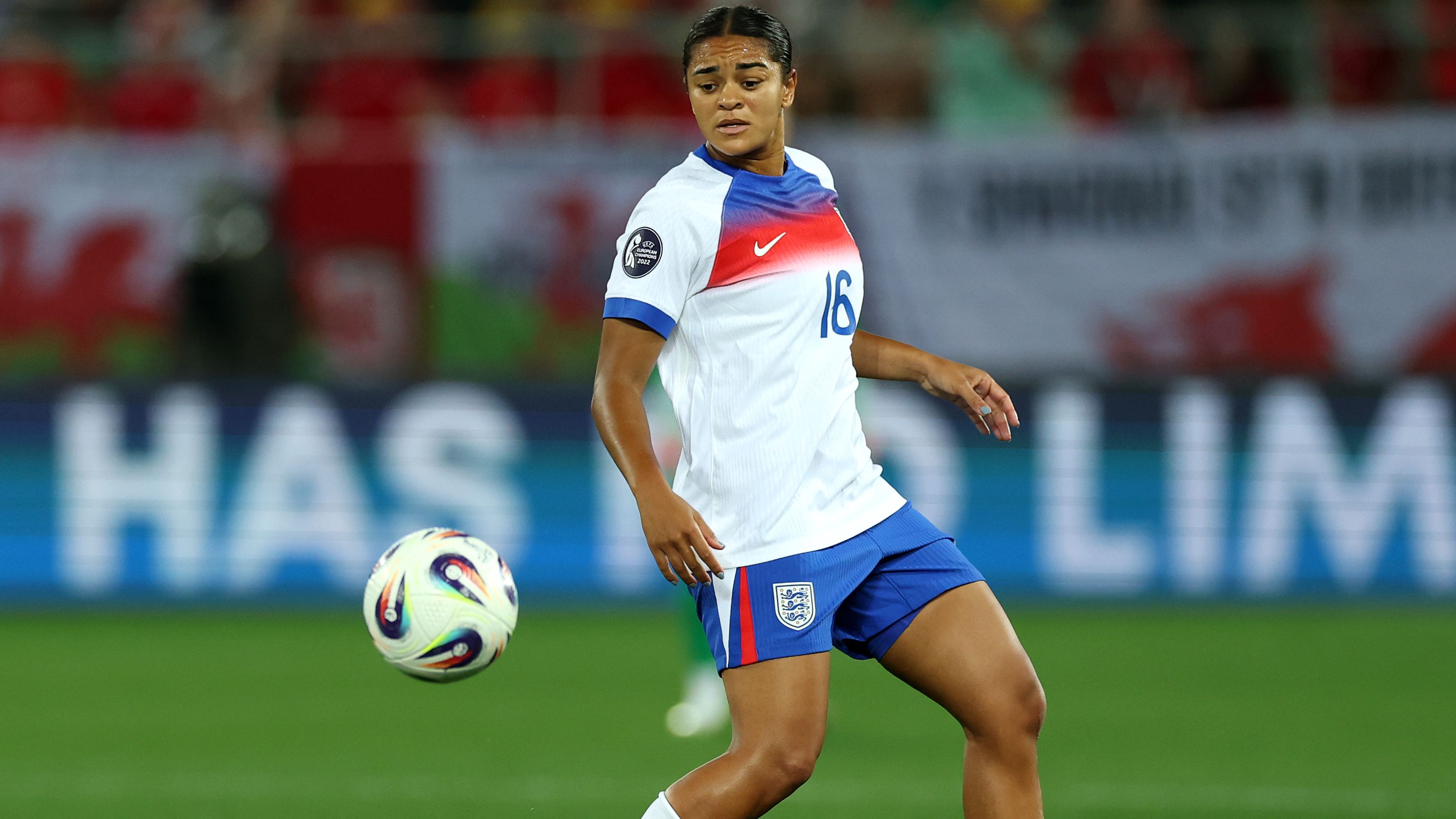 Lionesses star Jess Carter subjected to 'a lot of racial abuse' during England's Euro 2025 campaign as Gotham FC defender takes a 'step back from social media'