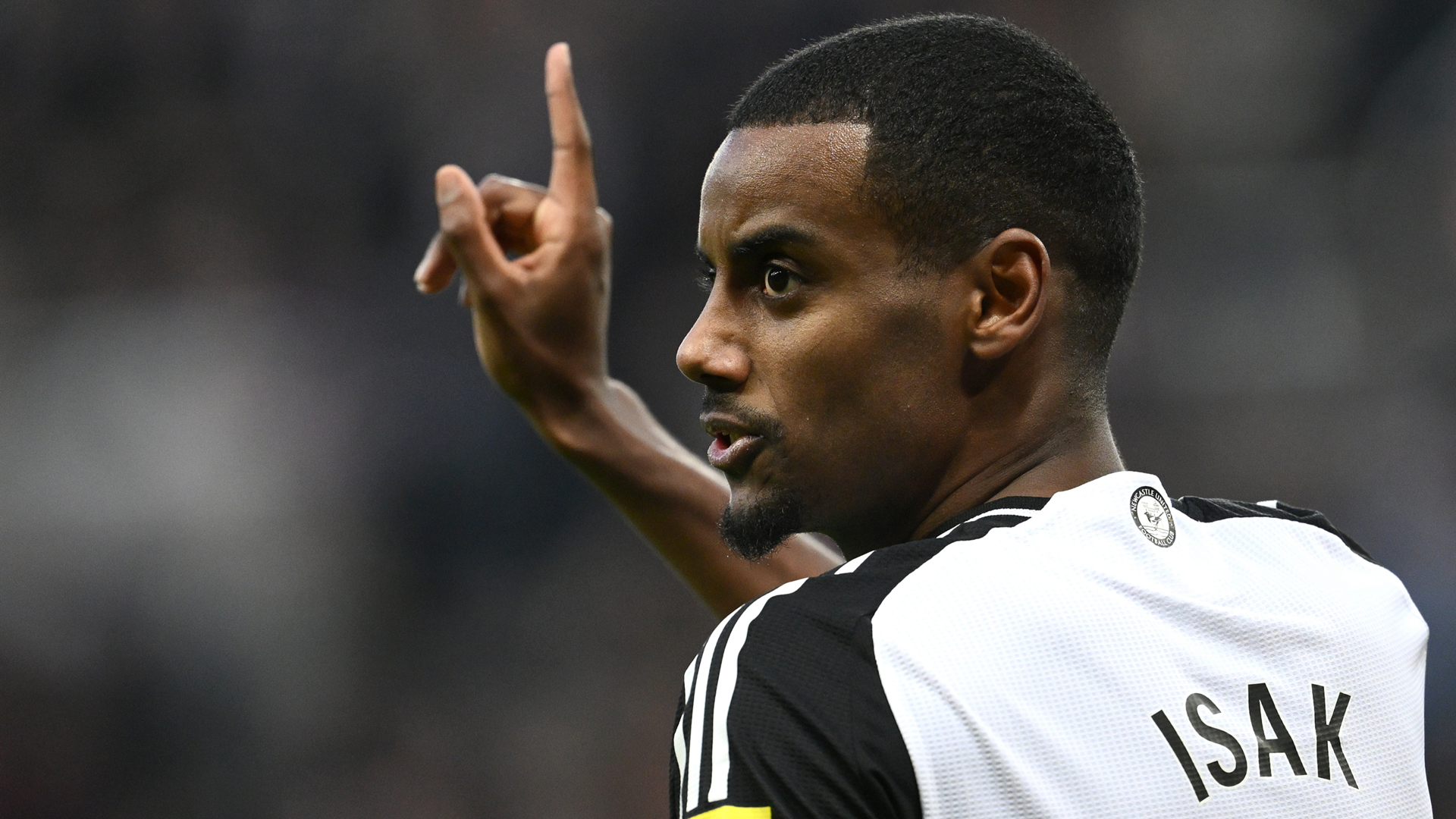 'Close to finalising next step' - Alexander Isak's agent issues bombshell statement after Liverpool transfer target left out of Newcastle's pre-season clash with Celtic