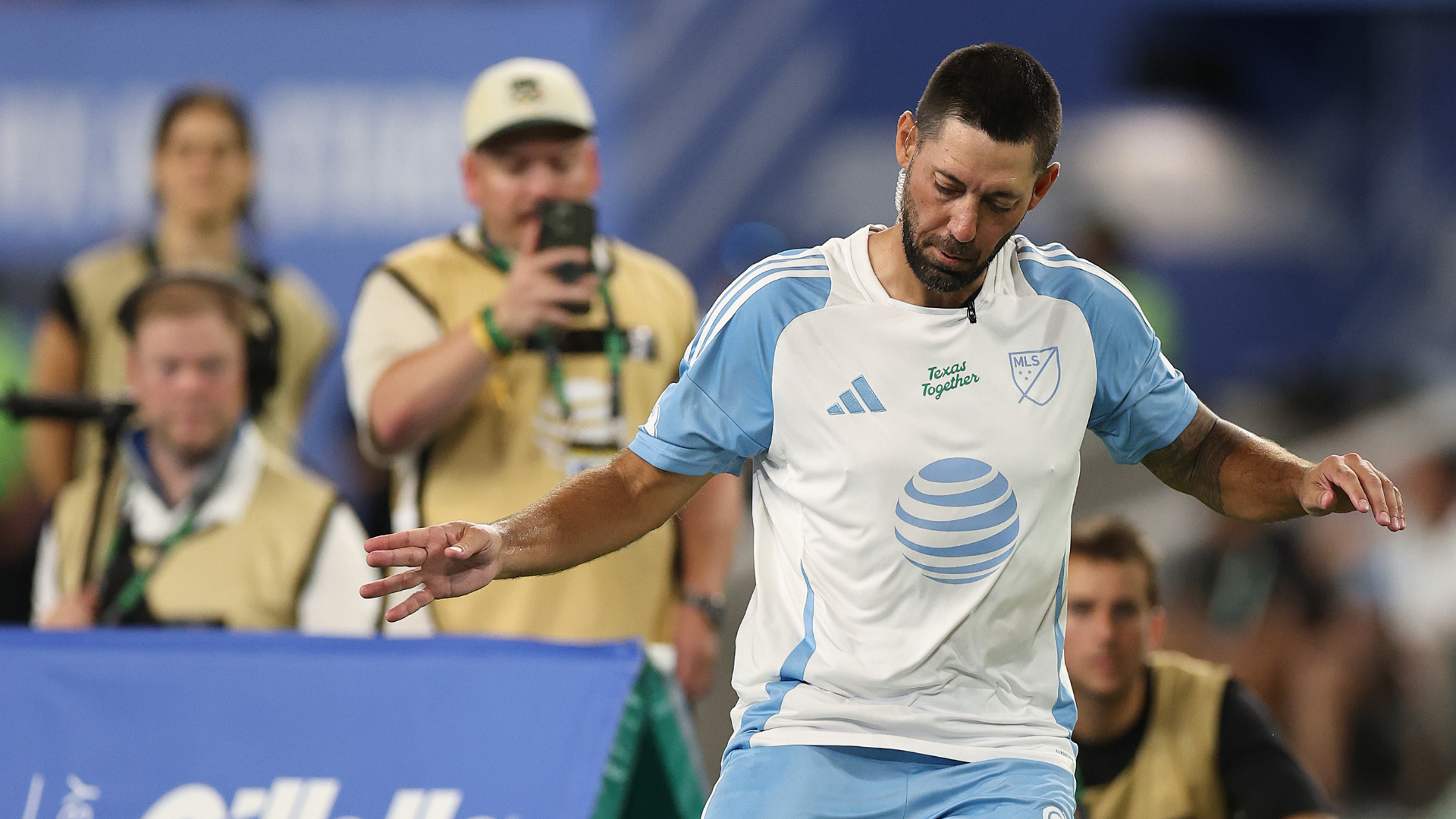 FC Cincinnati's Evander shines as MLS wins All-Star Skills Challenge over Liga MX, despite absences from Inter Miami's Jordi Alba and Club Leon's James Rodriguez
