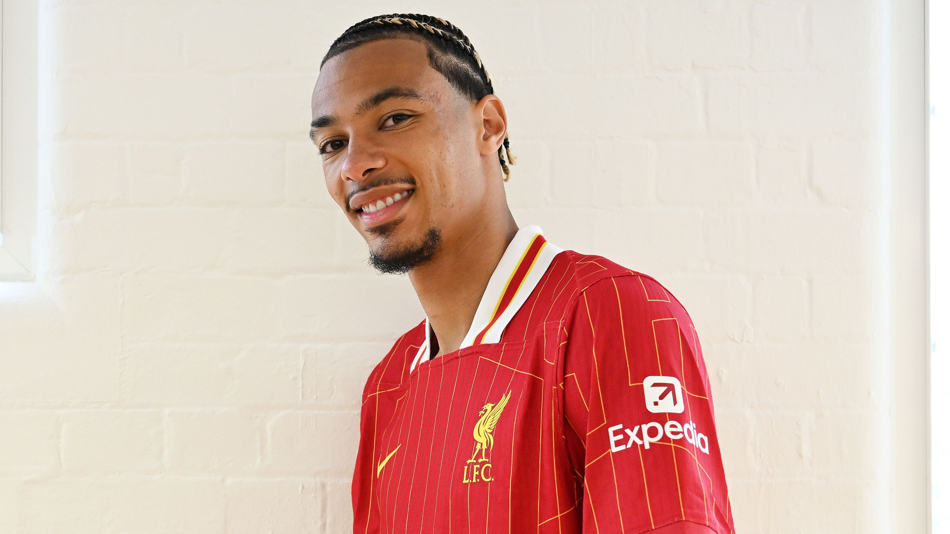 Liverpool's stance on signing Alexander Isak after landing Hugo Ekitike revealed as Newcastle star asks to leave