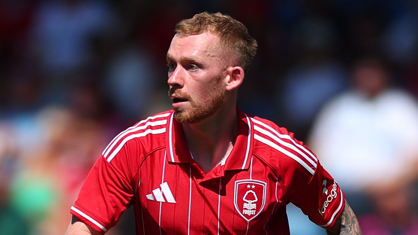 Wrexham announce Lewis O'Brien transfer from Nottingham Forest as Ryan Reynolds and Rob McElhenney strengthen Red Dragons squad