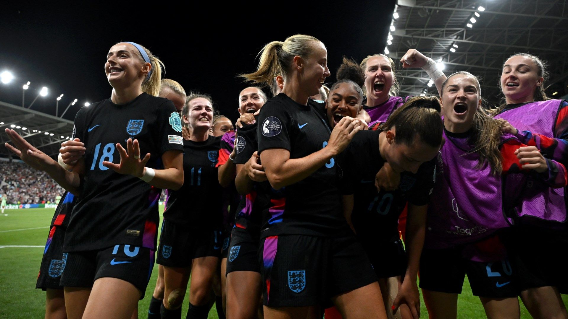 Erik ten Hag supports the Lionesses! Ex-Man Utd boss tells England's Dutch coaching staff to 'put finishing touches on hard work' ahead of Euro 2025 final against Spain