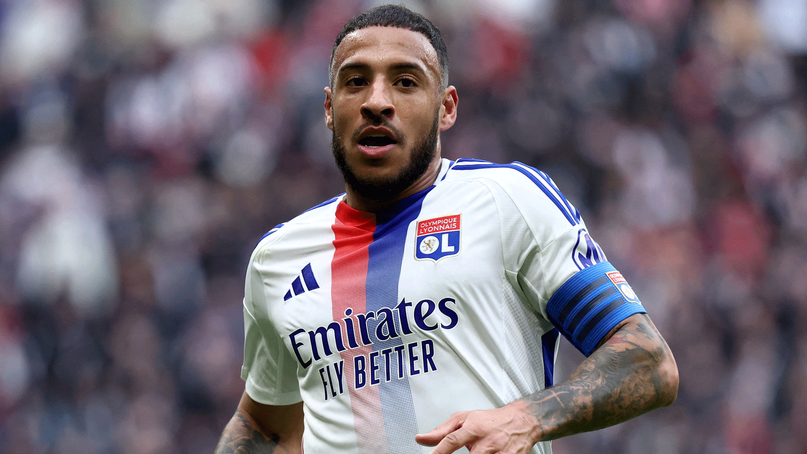 Man Utd in shock move to land former Bayern Munich midfielder but face competition from Atletico Madrid