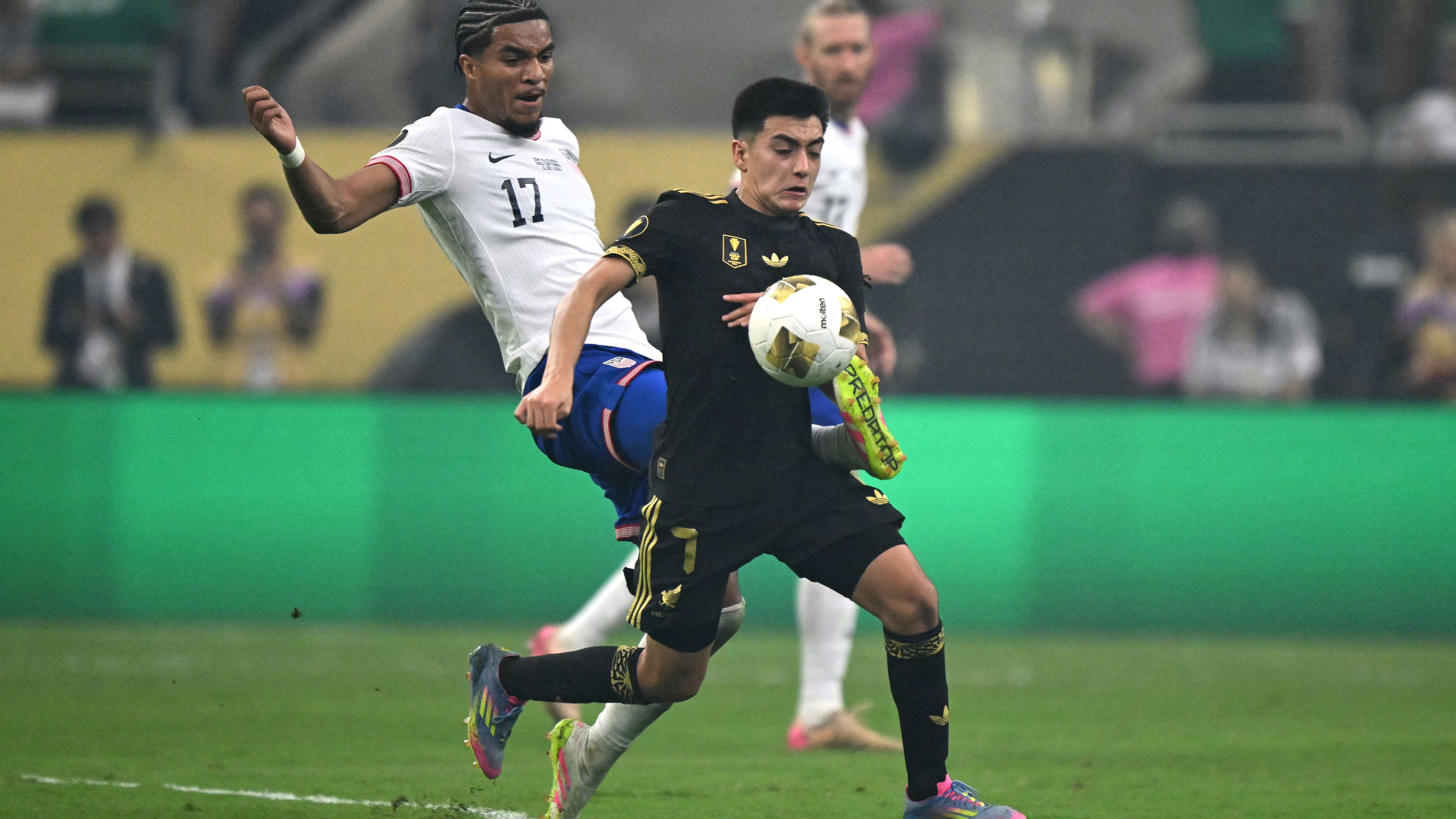 Santiago Giménez reveals his ideal starting XI for Mexico's 2026 World Cup opener - and boldly includes himself