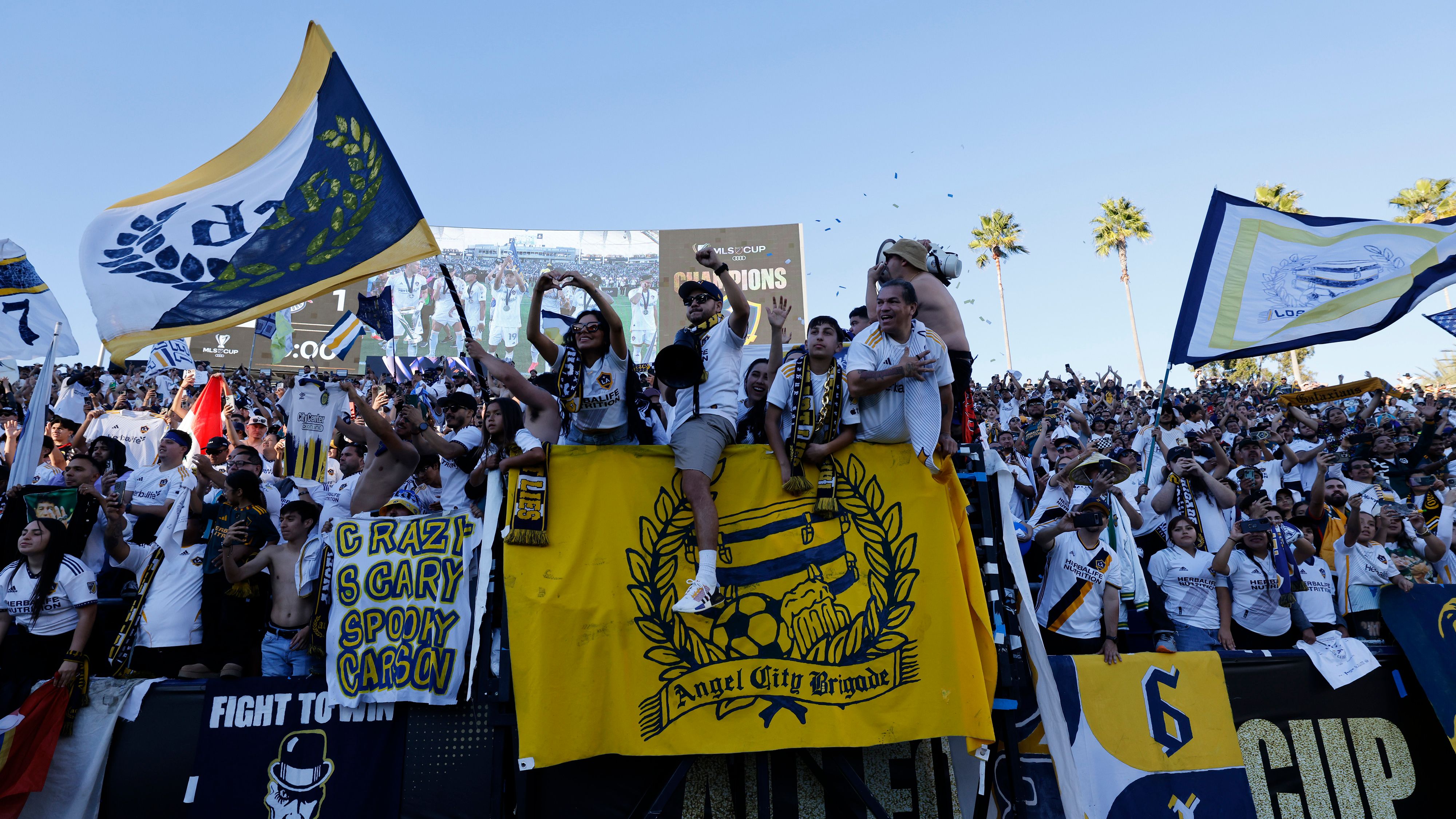 'This is what the rest of the world does' - Kasey Keller and Herculez Gomez support potential MLS schedule shift to fall-spring format