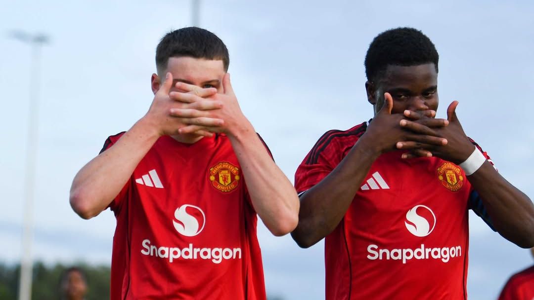 Wayne Rooney explains why he's taking a 'stand off approach' with son Kai as 15-year-old prospect aims to follow in Man Utd legend's footsteps