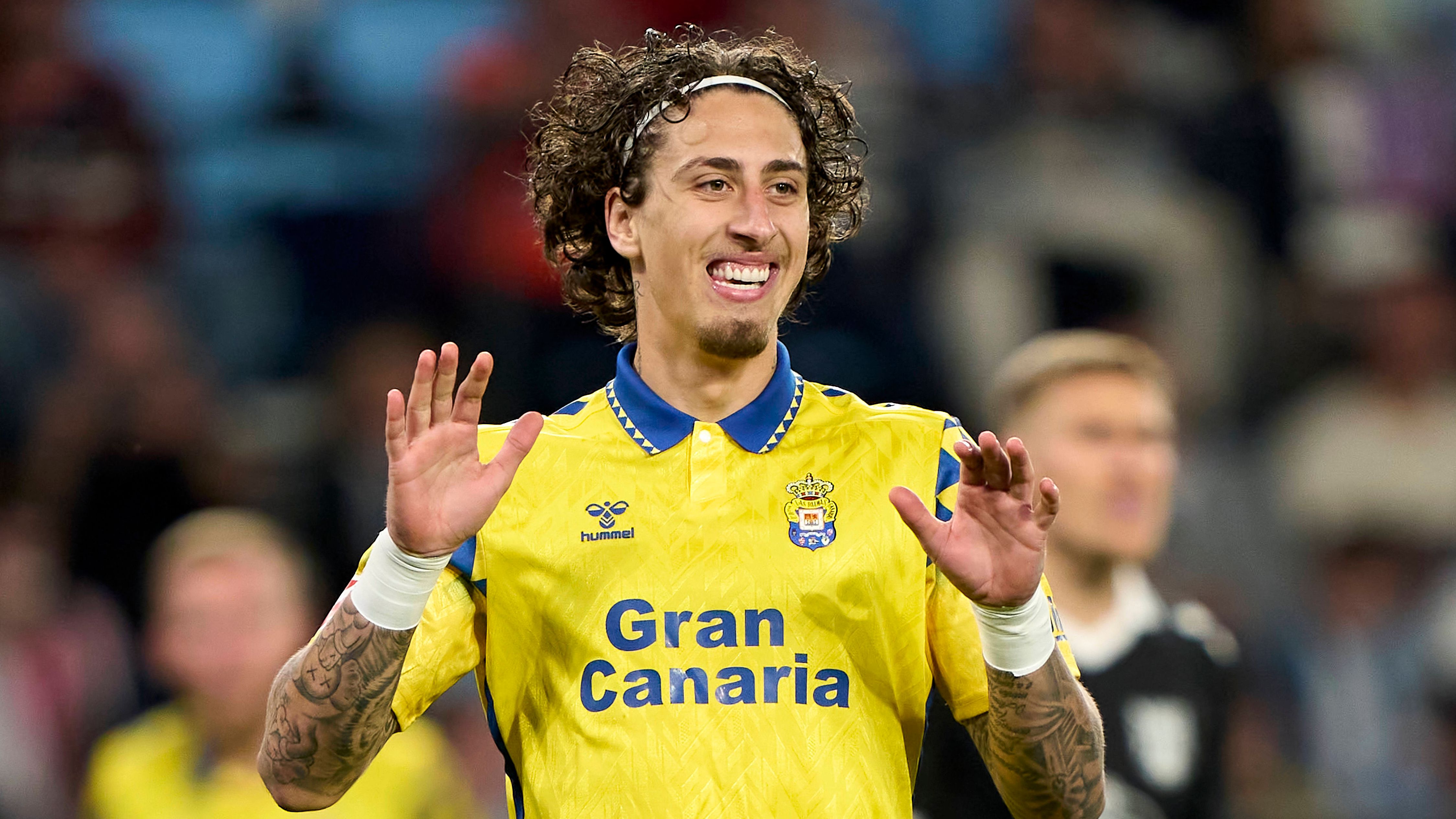 Roma target another Premier League attacker as talks open with Wolves star while Man City avoid option to buy deal for Claudio Echeverri