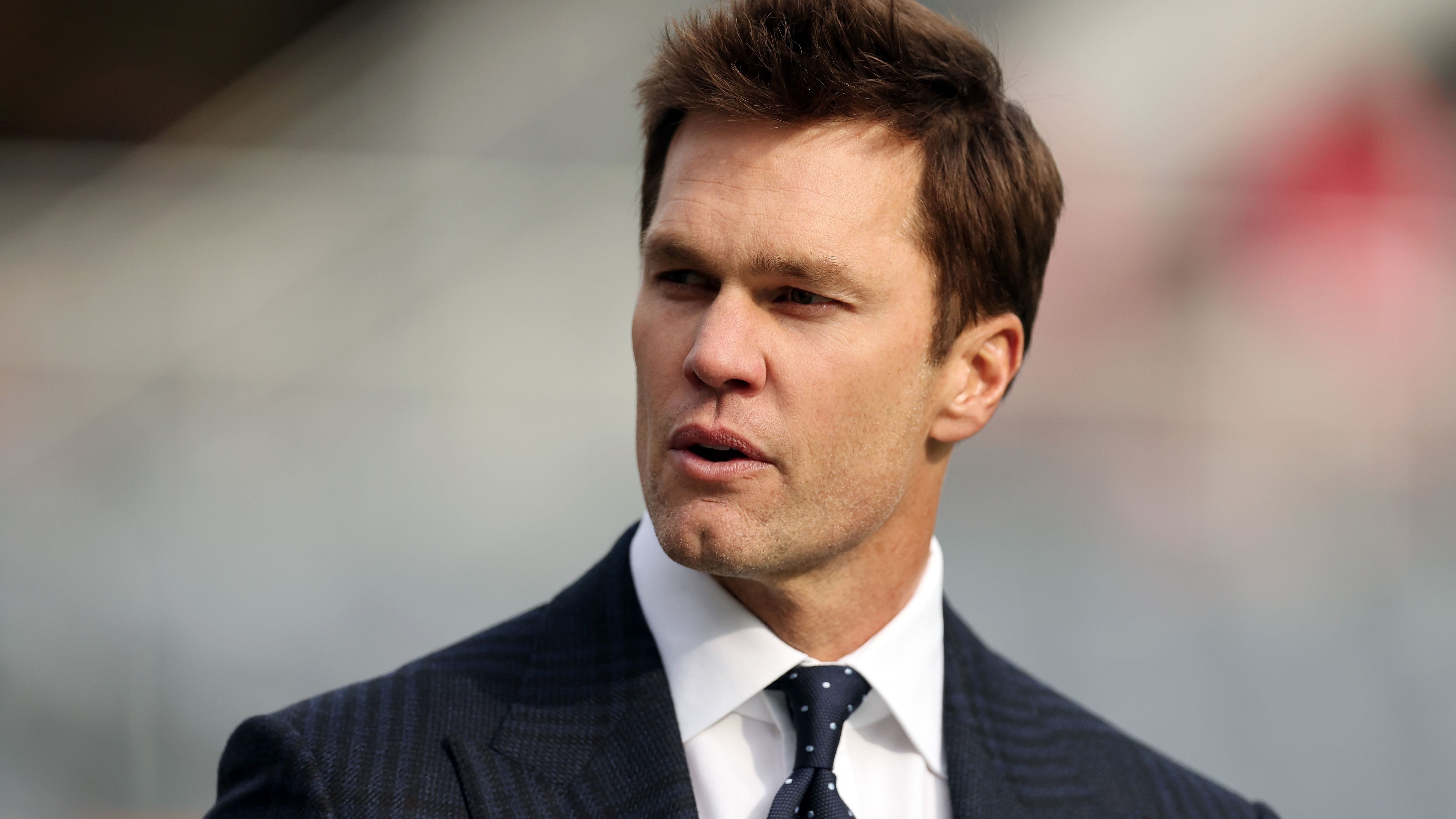 'I'll take a screenshot!' - Tom Brady jokes he'll share WhatsApp message with Ryan Reynolds & Rob McElhenney that shows Birmingham are top of Championship & Wrexham are rock bottom