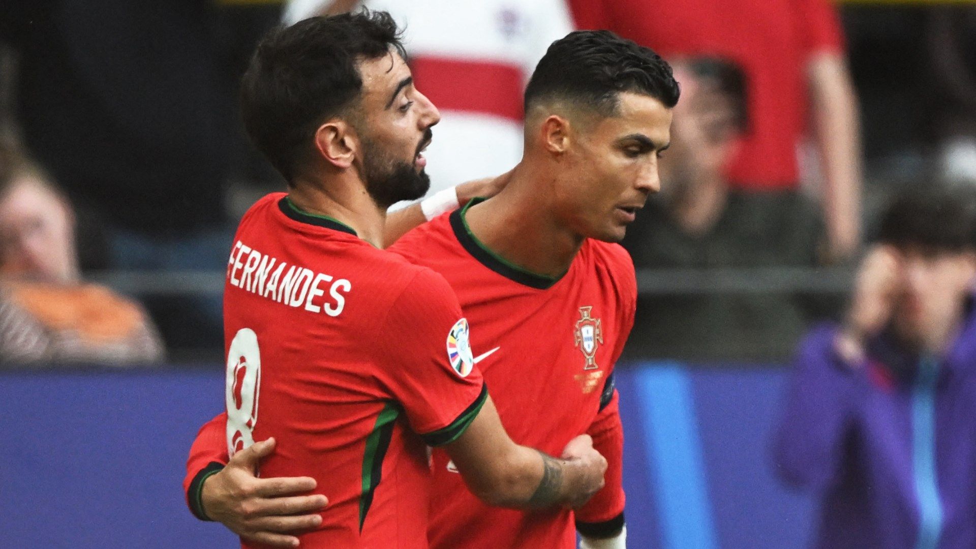 كشف موقف برونو فرنانديز من الانتقال إلى النصر بعد اهتمام فريق كريستيانو رونالدو بقائد مانشستر يونايتد