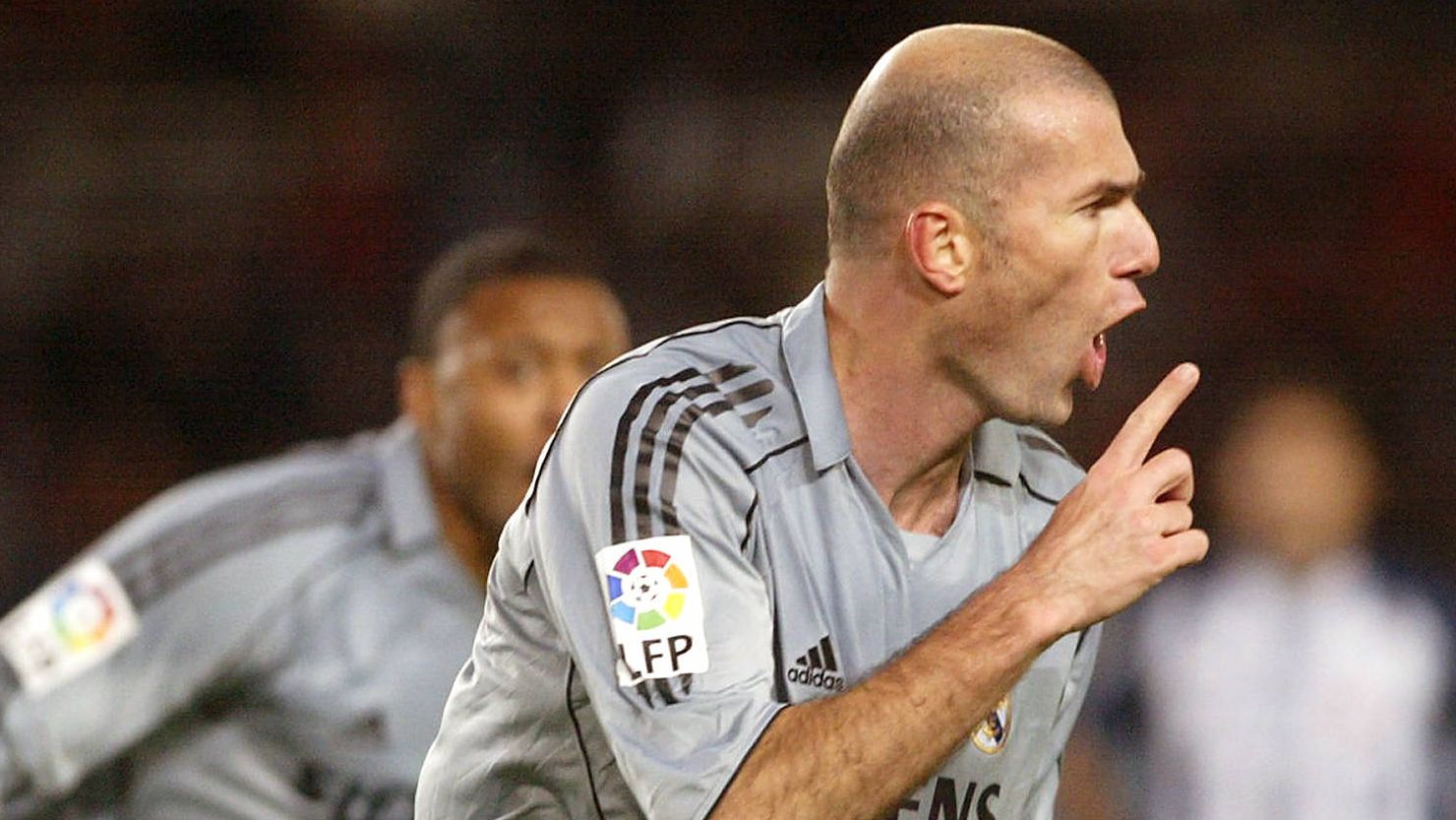 Cristiano Ronaldo joins Roberto Carlos at Chivas! Young players named after Real Madrid legends CR7 and Zinedine Zidane join Mexican side coached by ex-Barcelona star