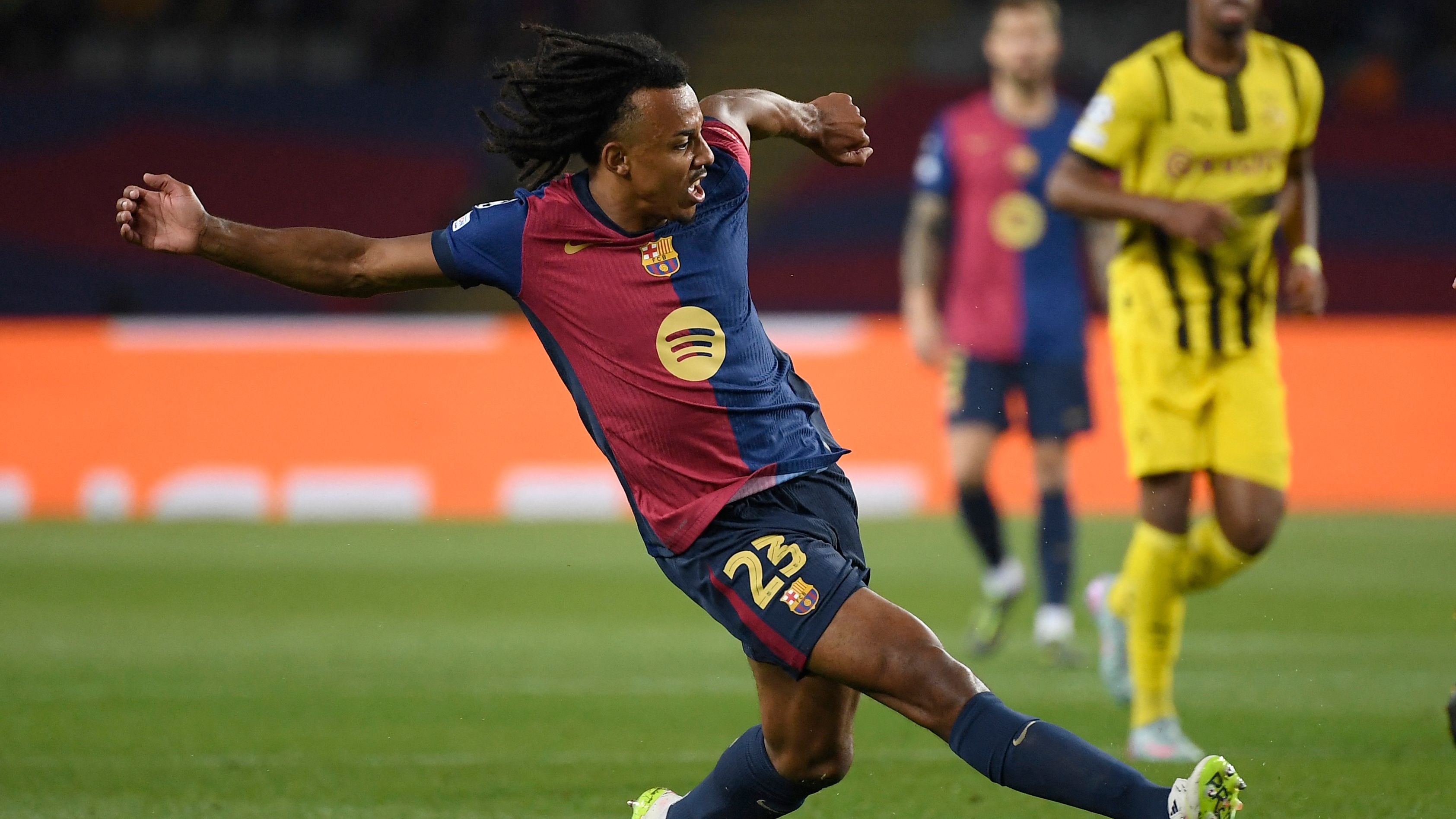 Jules Kounde signs! Barcelona seal new long-term contract for defender after Man City transfer scare