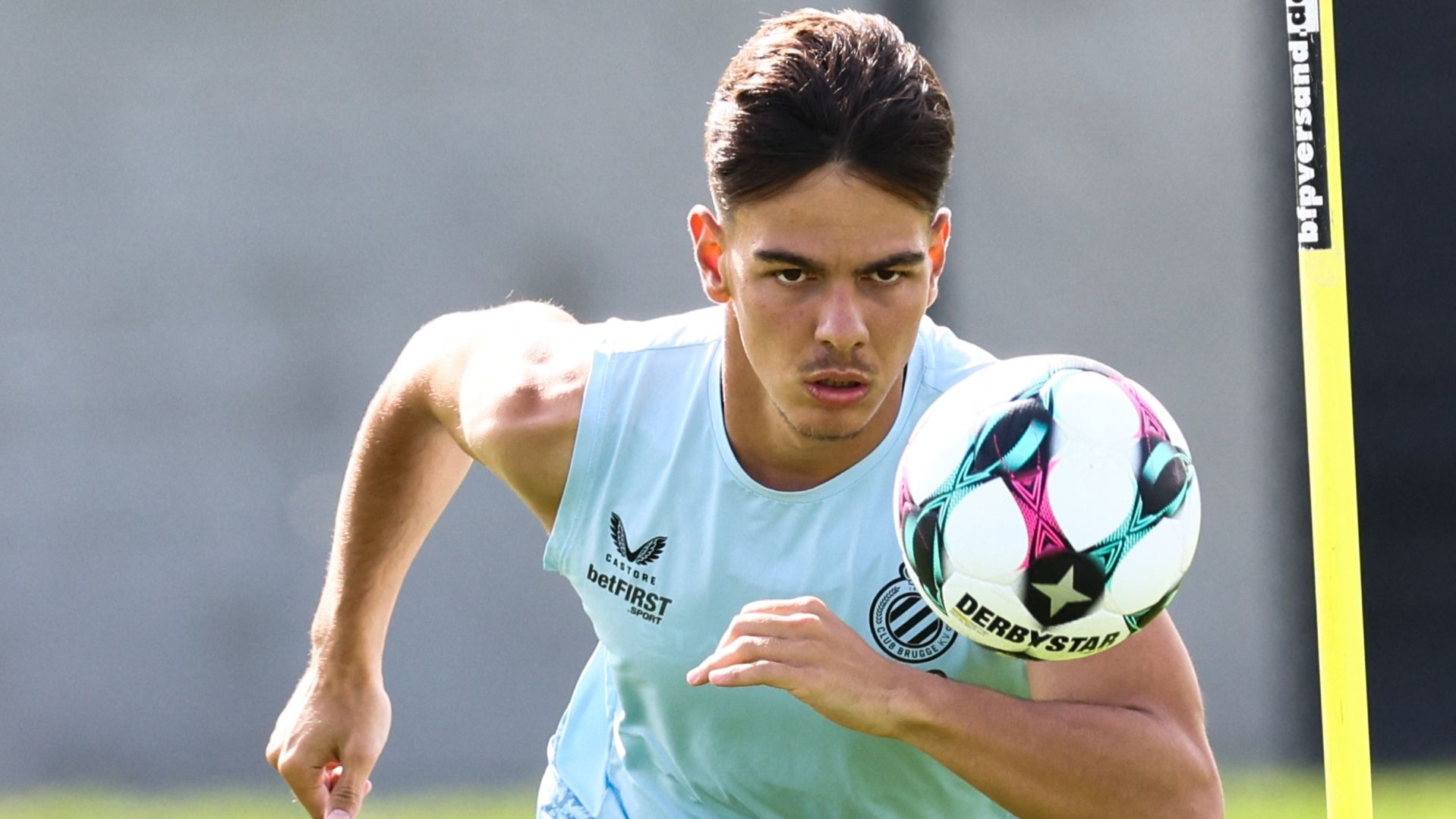 'From another planet!' - Ardon Jashari plays 'like a 30-year-old' but incoming AC Milan signing has one flaw, says his former manager