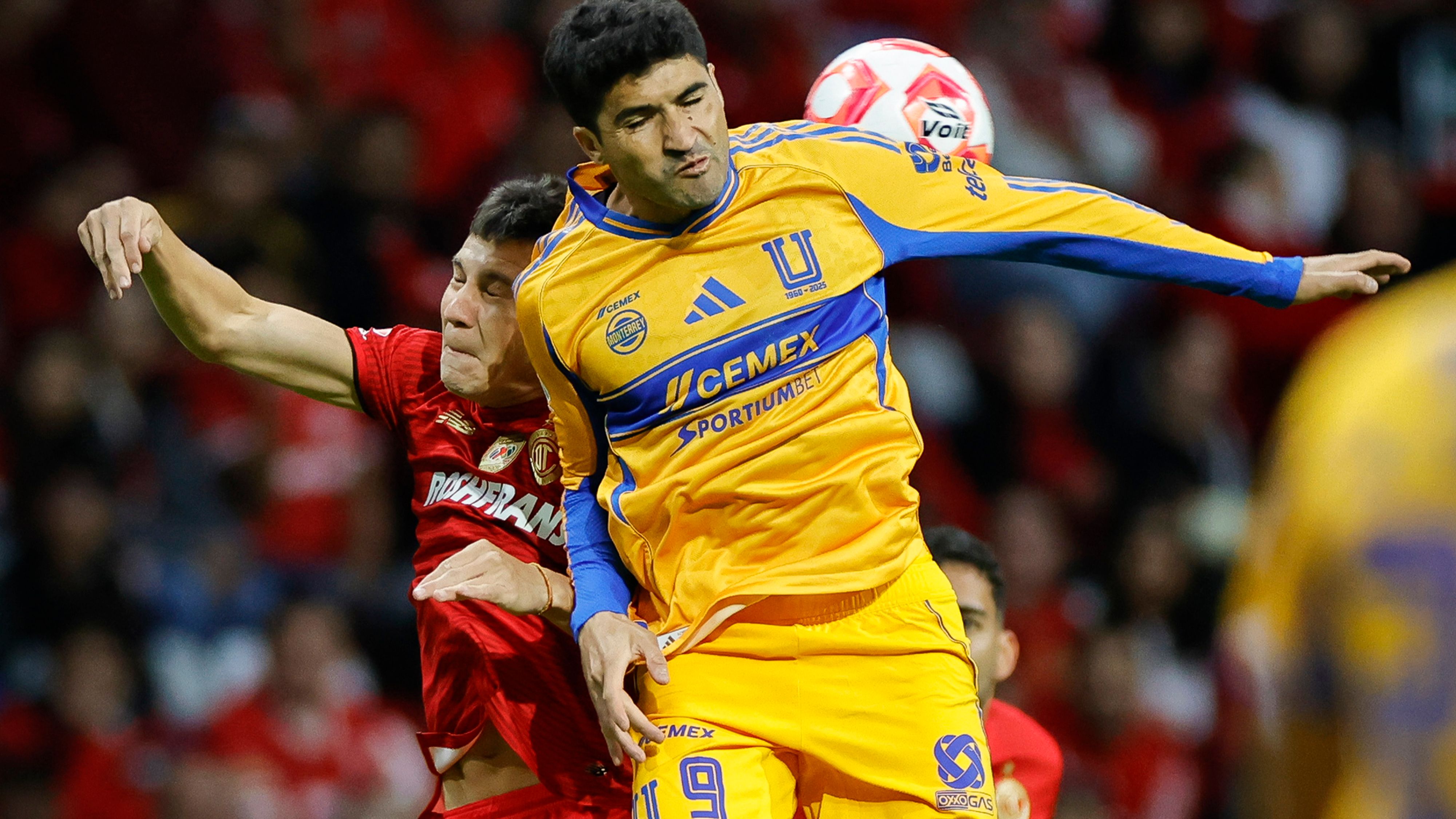 Tigres add former FC Dallas defender Marco Farfán for Apertura 2025, becomes club's fourth signing this window