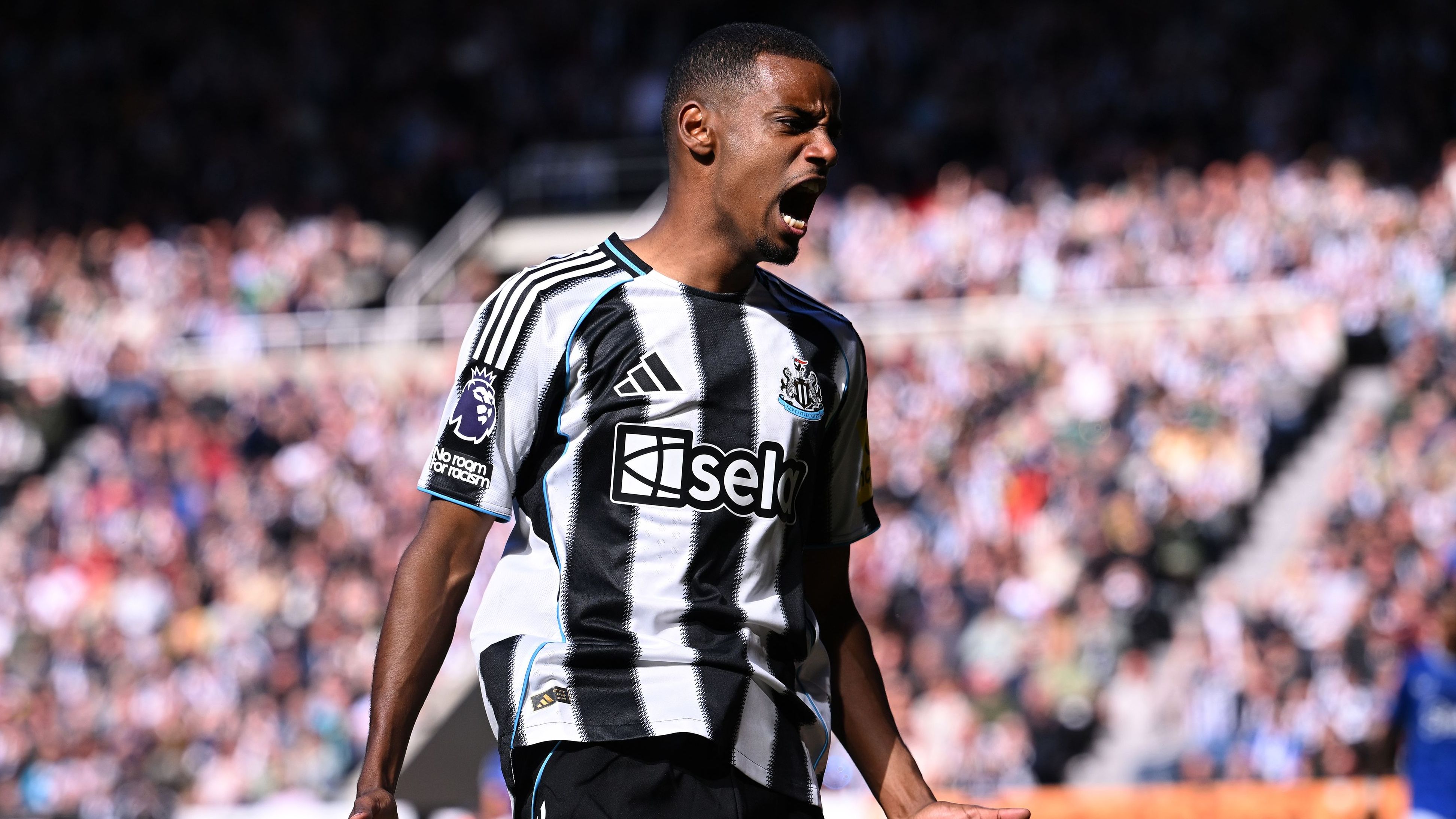 Alexander Isak trains alone & holds showdown talks with Eddie Howe after being excluded from Newcastle family day amid Liverpool transfer saga