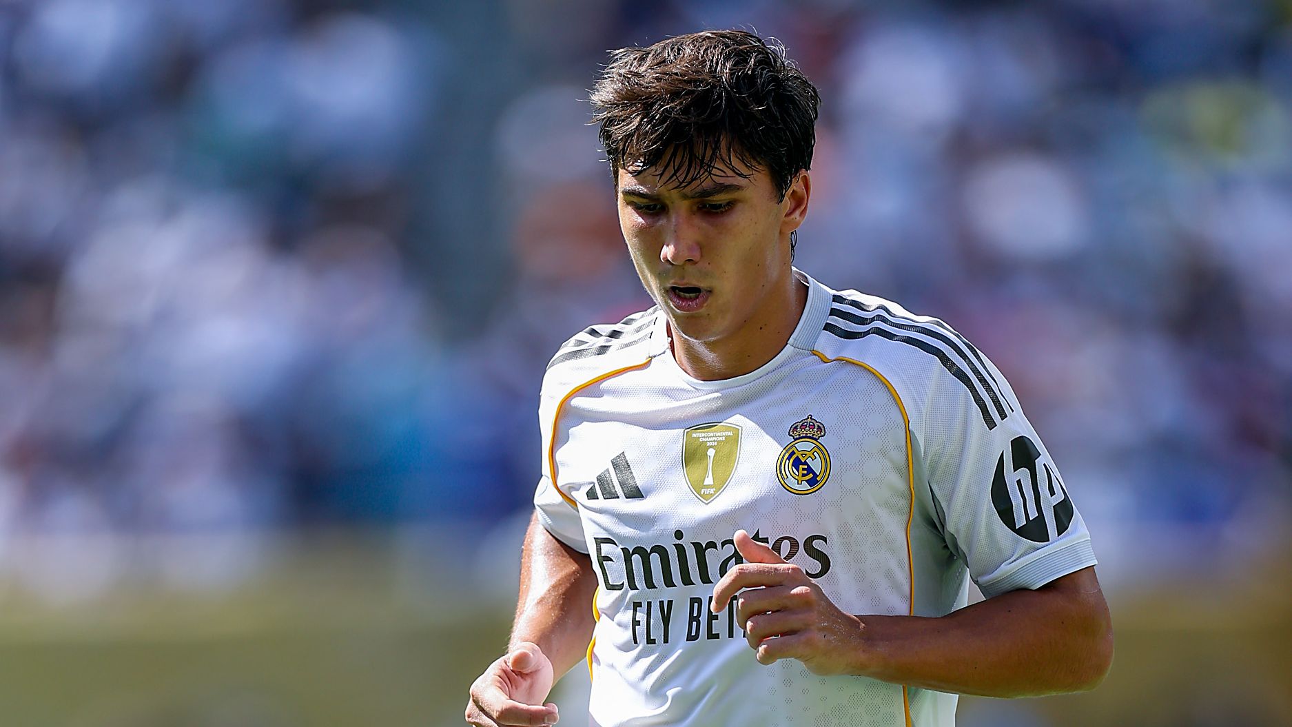 رقم 9 الجديد في ريال مدريد! بدأت مفاوضات تجديد عقد غونزالو غارسيا، المهاجم الشاب الذي سيخلف كيليان مبابي ويسير على خطى رونالدو.