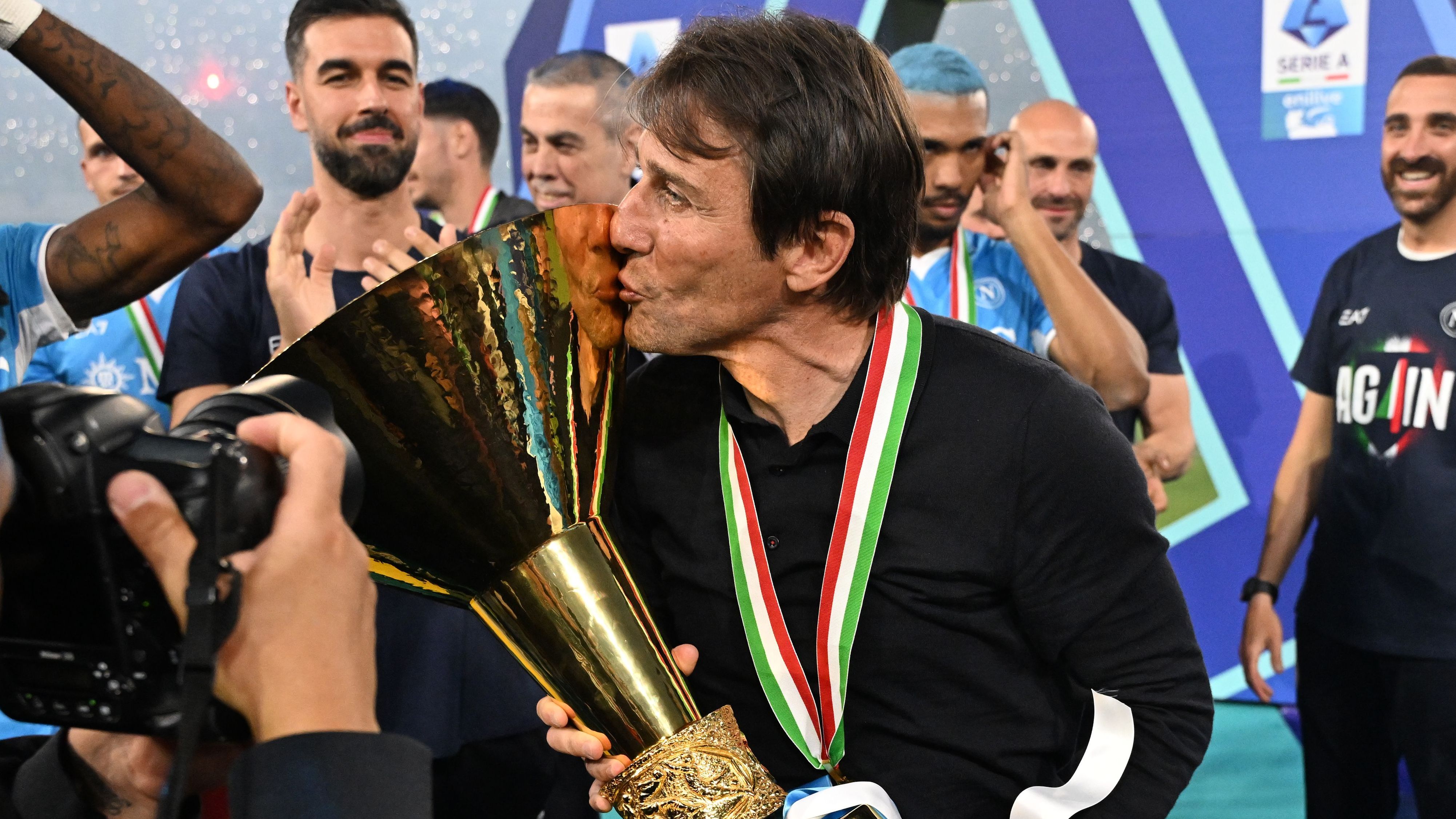 Johan Cruyff Trophy 2025: Luis Enrique, Enzo Maresca and Sarina Wiegman lead nominees for Ballon d'Or's best coach awards in men & women's game