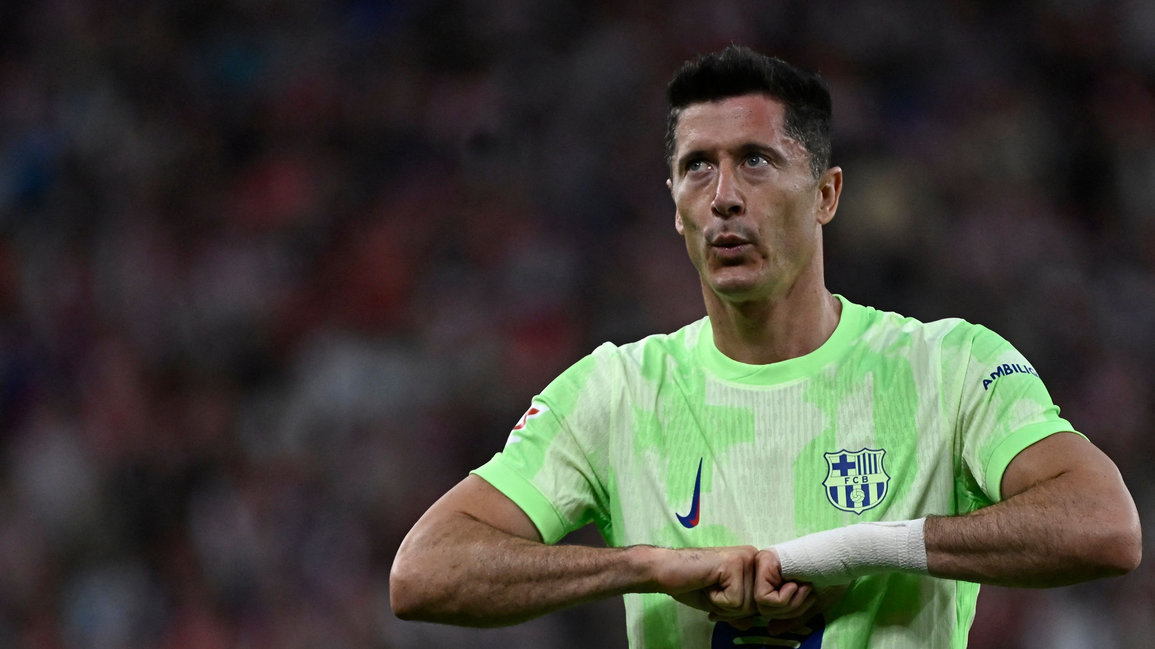 Barcelona hit with early injury blow as Robert Lewandowski ruled out with hamstring injury