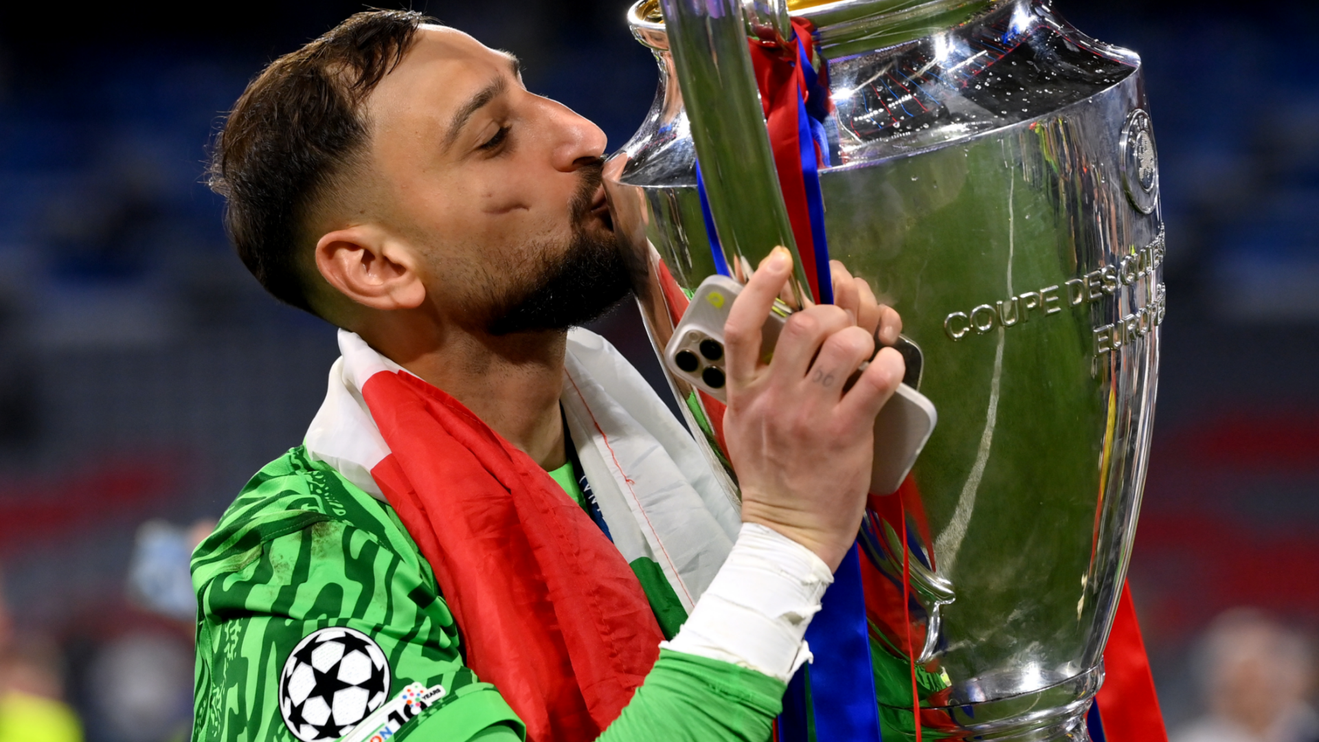 Gianluigi Donnarumma vs Emi Martinez? Man Utd urged to make 'show of big intent' with transfer upgrade in goalkeeper department
