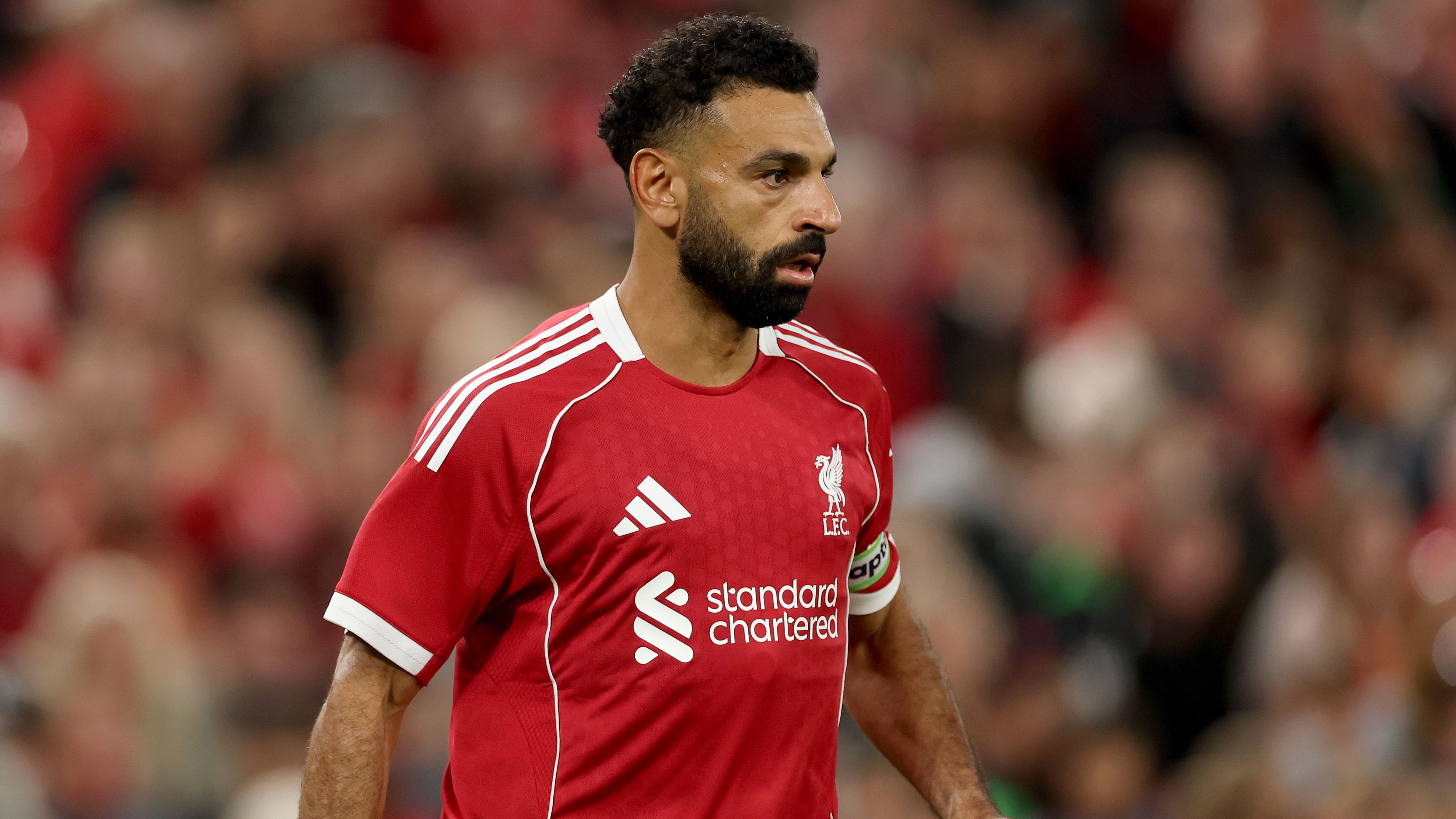 فيديو: كورتيس جونز يتجاهل محمد صلاح بينما يختار نجم ليفربول أسطورة ناديه المثالية