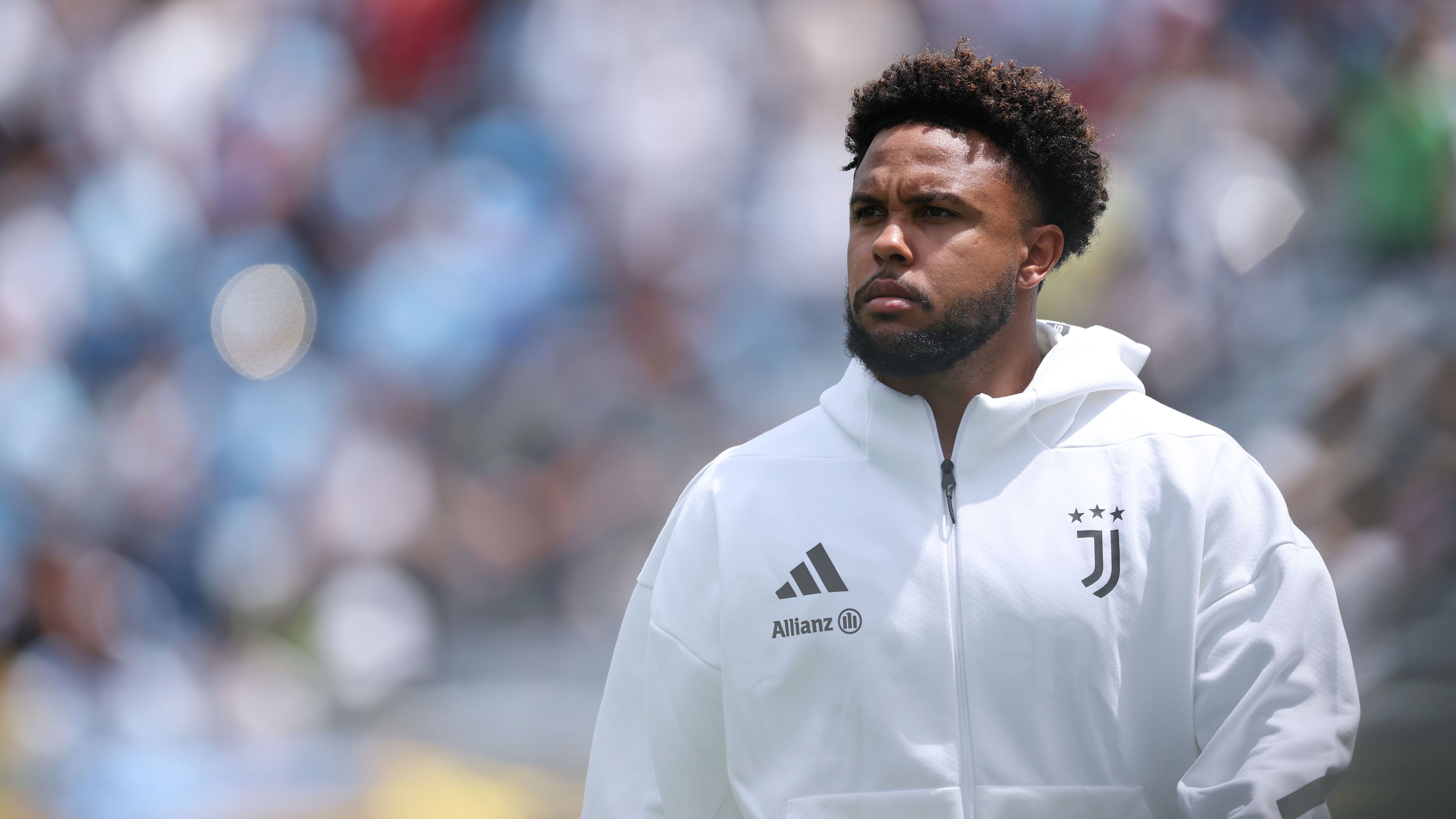 "مستقبل مشرق" - نجم المنتخب الأمريكي ويوفنتوس ويستون ماكيني ينضم إلى كول كامبل لاعب دورتموند لتبادل القمصان