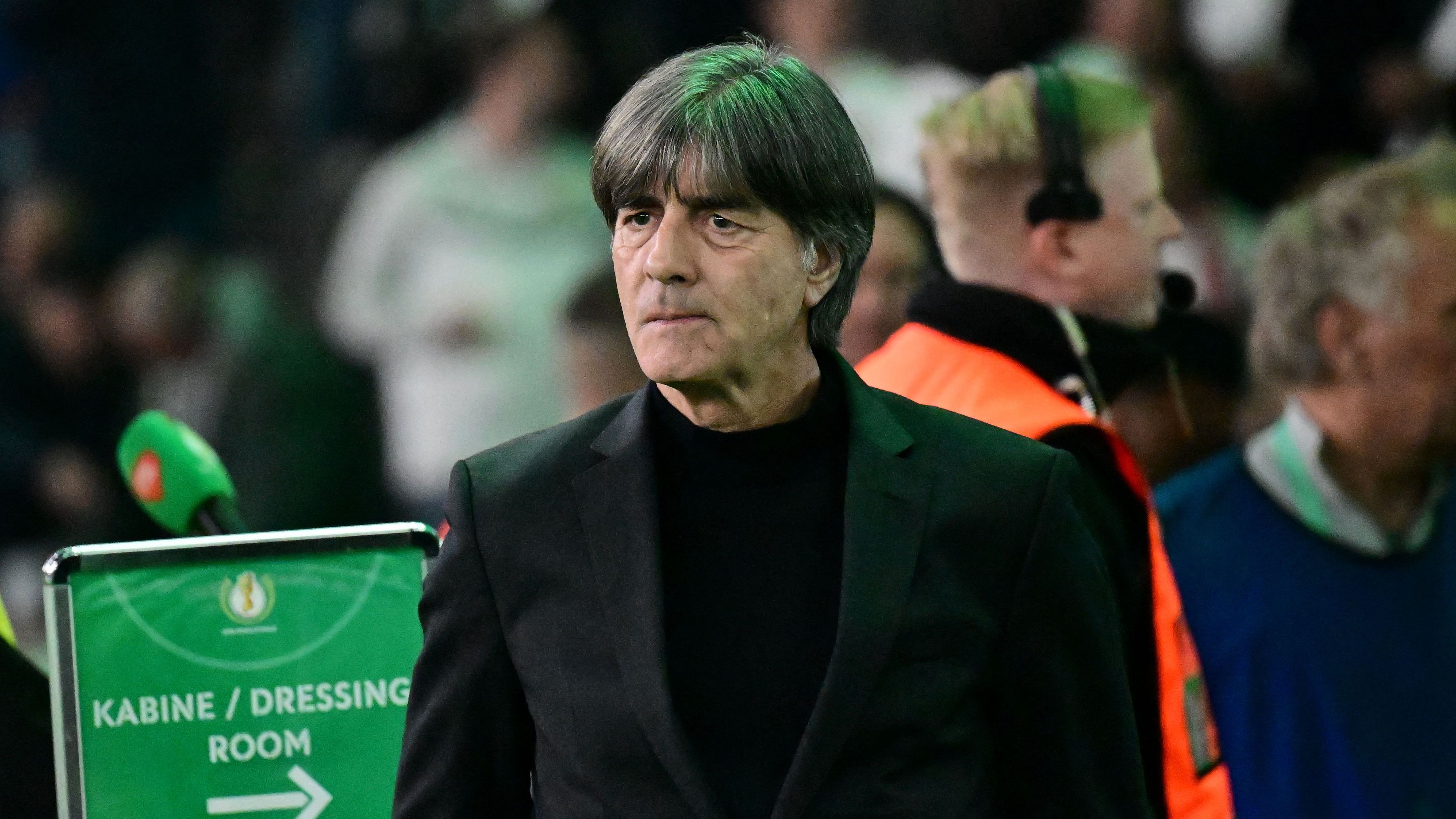 مدرب ألمانيا السابق يواكيم لوف يرفض عرضًا لتدريب المنتخب الآسيوي الذي يحتل المركز 55 في تصنيف الاتحاد الدولي لكرة القدم (فيفا) في أول مشاركة له في كأس العالم