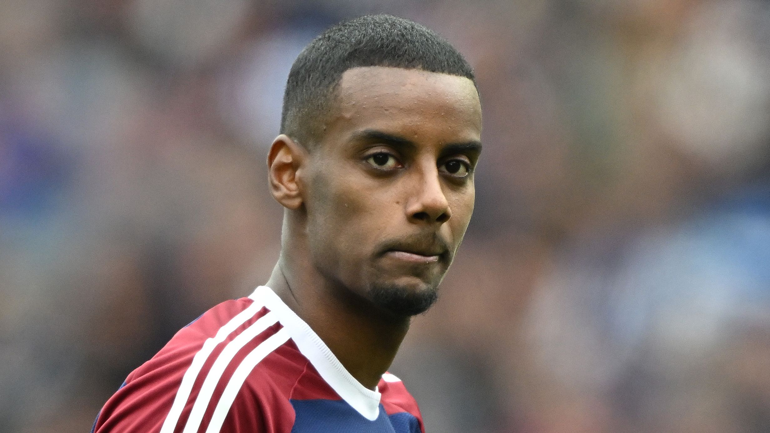 Newcastle boss Eddie Howe calls for Alexander Isak's future to be resolved 'quickly' and backs fans' right to sing x-rated chant as Magpies gear up for 'spicy' clash with Swede's suitors Liverpool