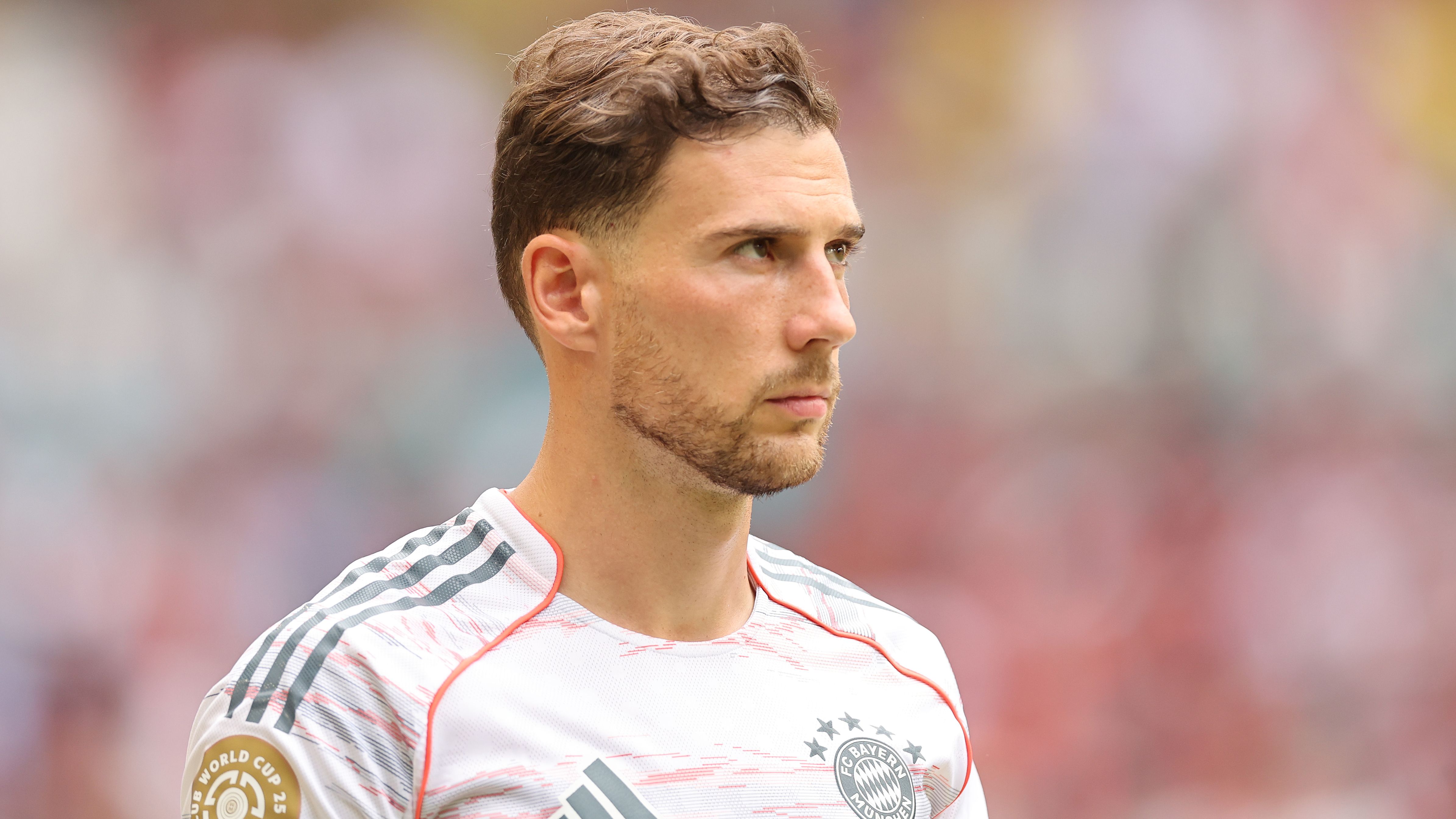 'Strength, maturity and clarity of mind' - Bayern Munich man hailed for 'working like a mad man' to get back into Vincent Kompany's side after summer transfer reports