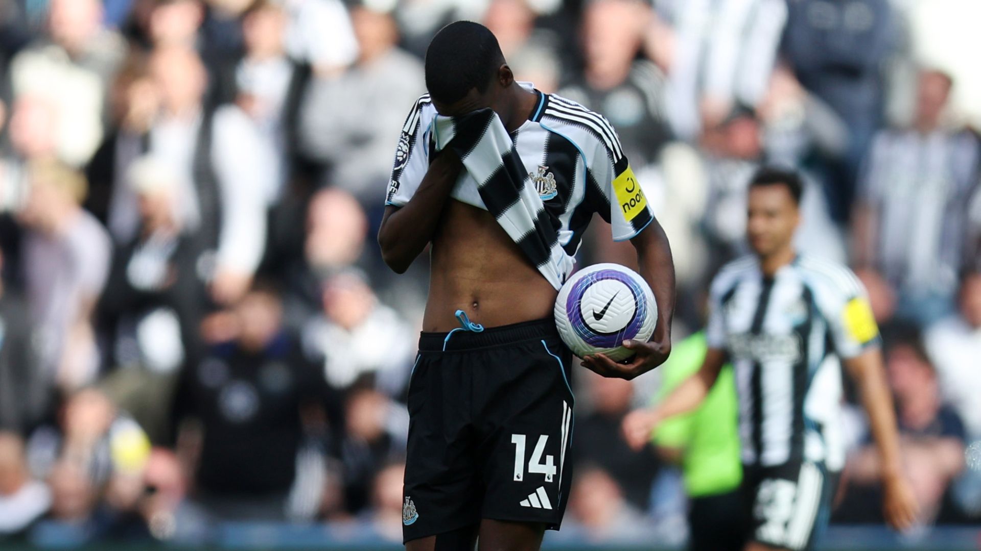 Newcastle 'disappointed' in Alexander Isak after being stunned by Liverpool target's public statement as club issues defiant response to 'broken promises' claim & makes transfer stance clear