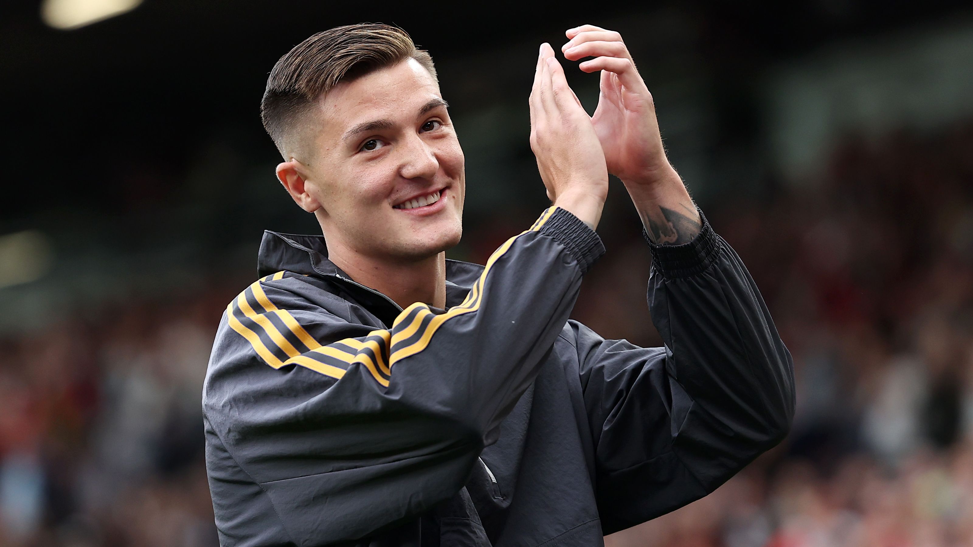 Jamie Carragher and Roy Keane cast doubt on Benjamin Sesko's Man Utd prospects after £74m transfer