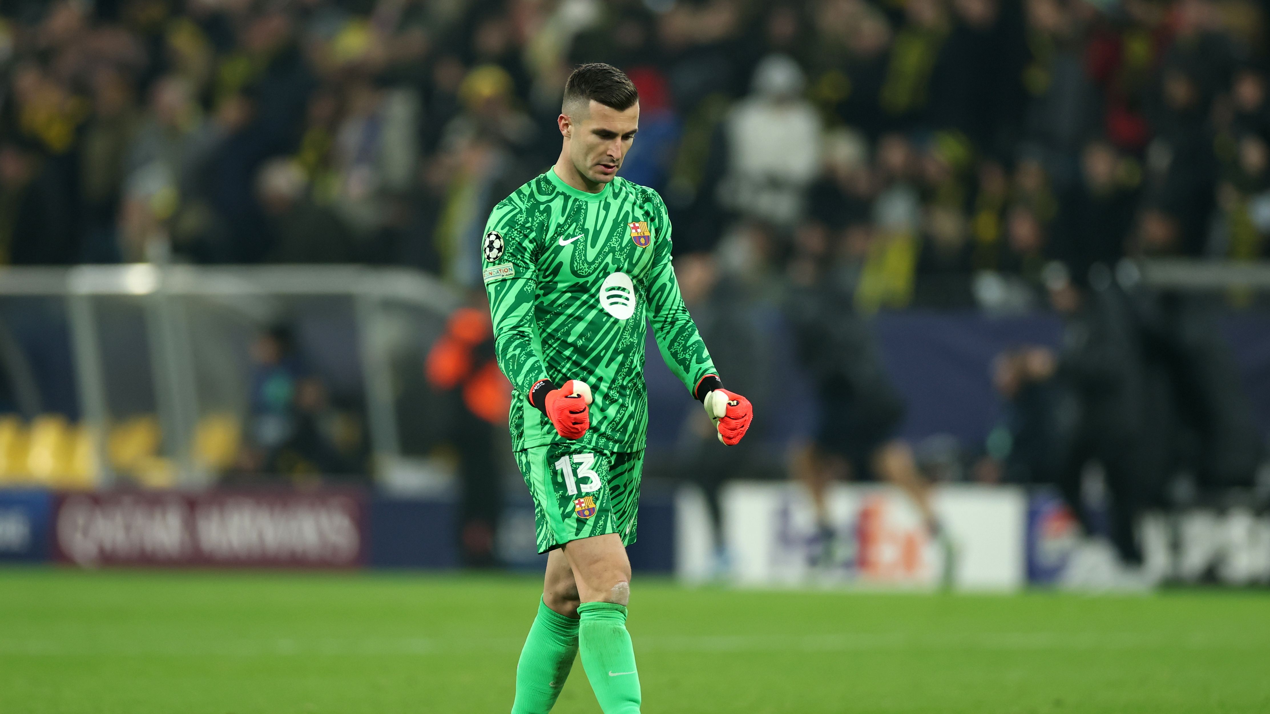 Inaki Pena set to sign new Barcelona contract as Como, Galatasaray and Celta eye bids for goalkeeper