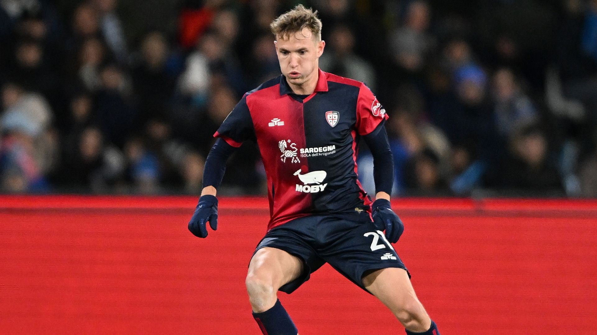 Cagliari full-back announces retirement at 29 due to 'completely damaged ligaments' after missing entire season with injury