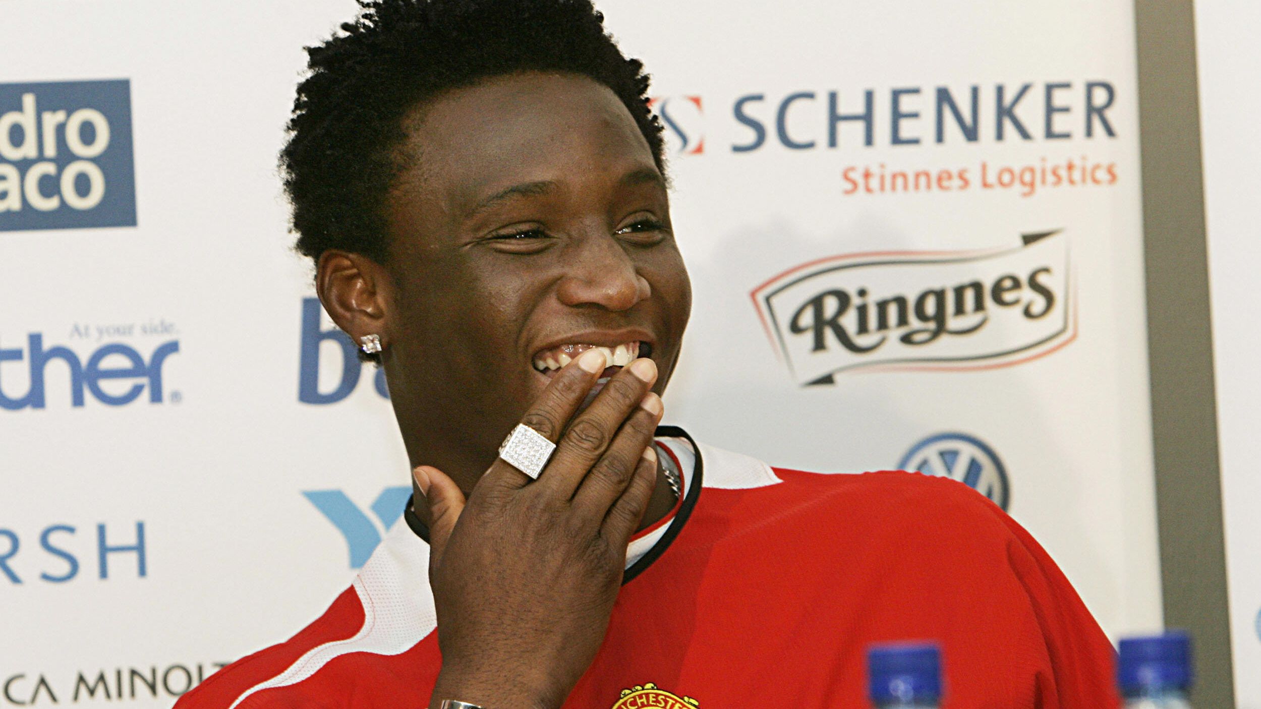 Eberechi Eze, Ronaldinho, Alexis Sanchez and the most shocking transfer hijackings in football history
