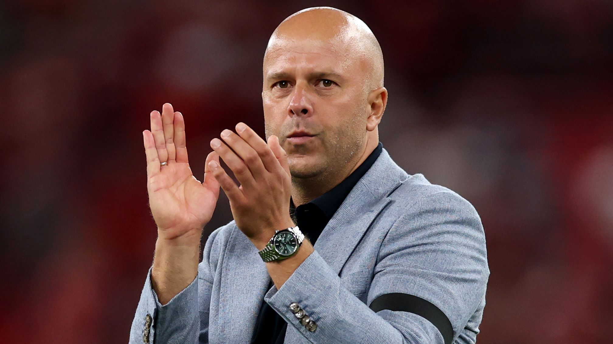 Arne Slot reveals texts to Eddie Howe amid Alexander Isak transfer saga as Liverpool boss braces for 'intense' clash with Newcastle at St James' Park
