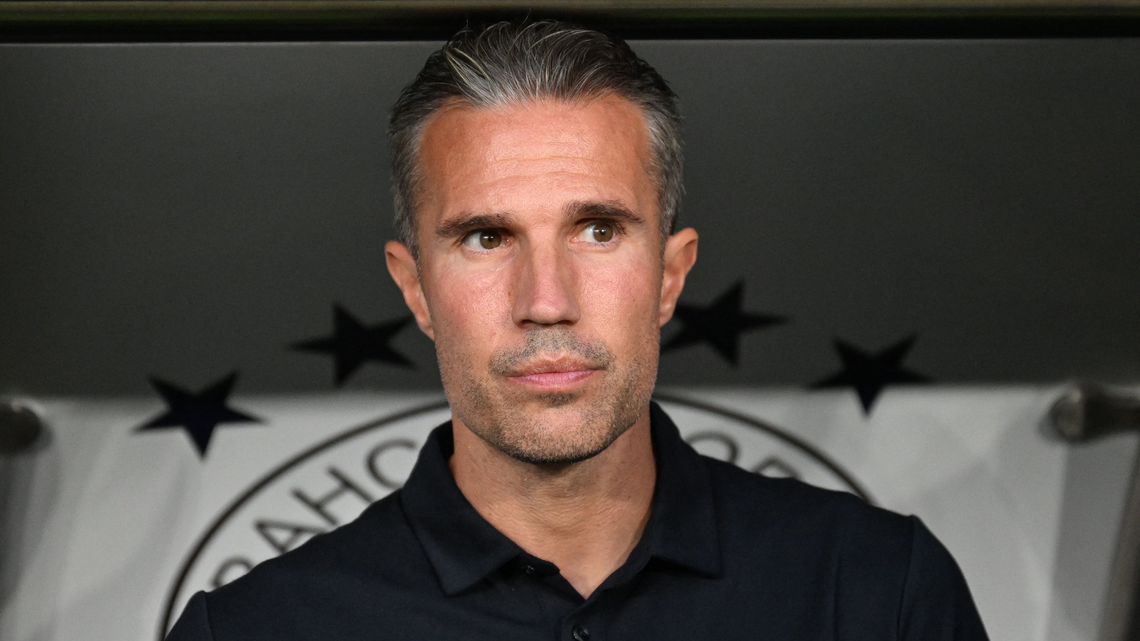 'I had a problem with Robin van Persie' - Two players blame ex-Arsenal & Man Utd star for Feyenoord departures as new Burnley signing explains how relationship with coach broke down