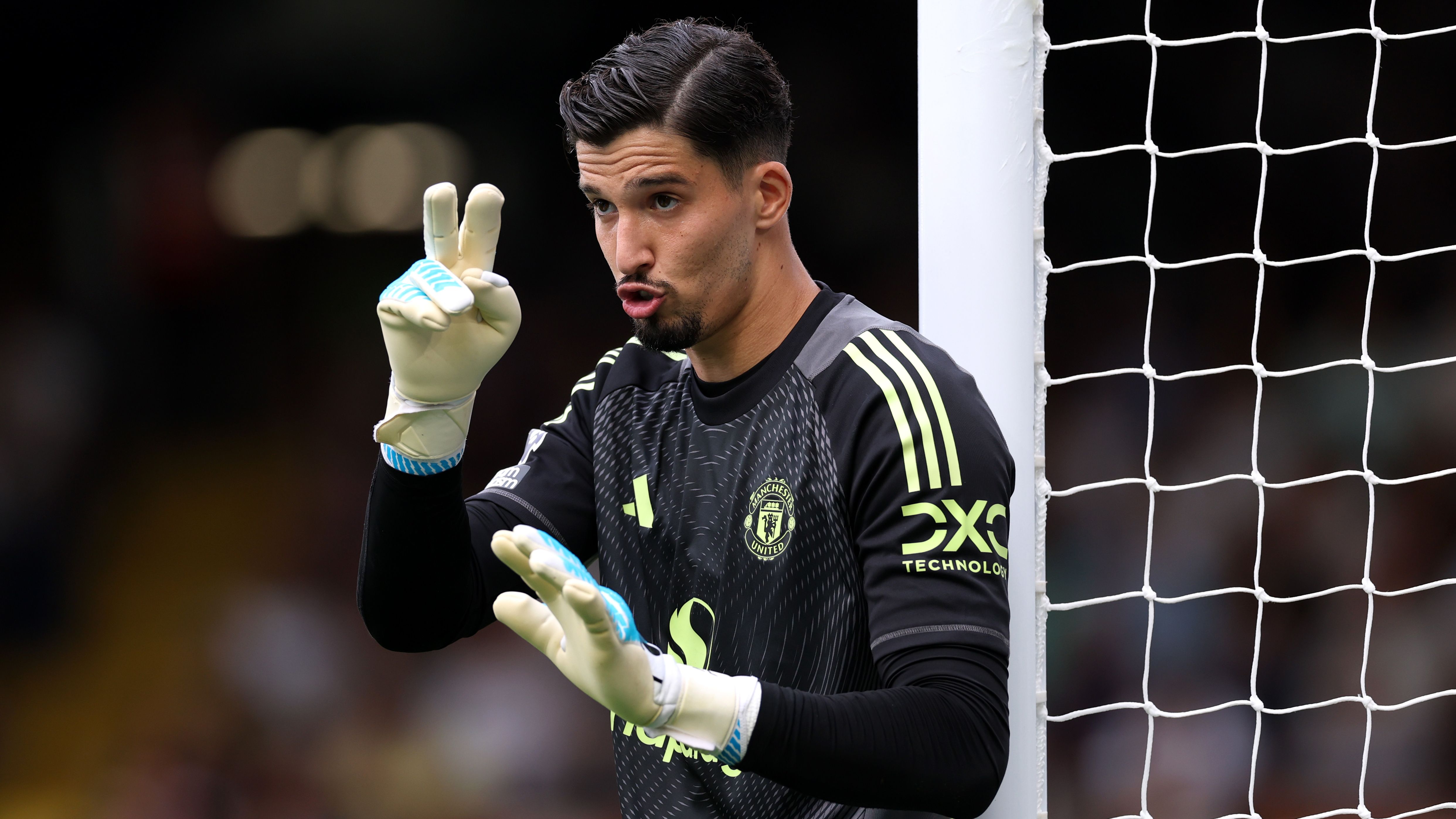Man Utd continue Senne Lammens talks with Antwerp keen not to jeopardise transfer
