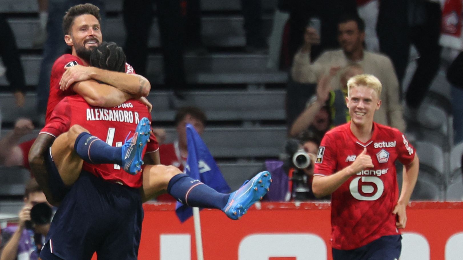 Olivier Giroud at the World Cup? Veteran striker gives verdict on ending France retirement amid perfect start to Lille life