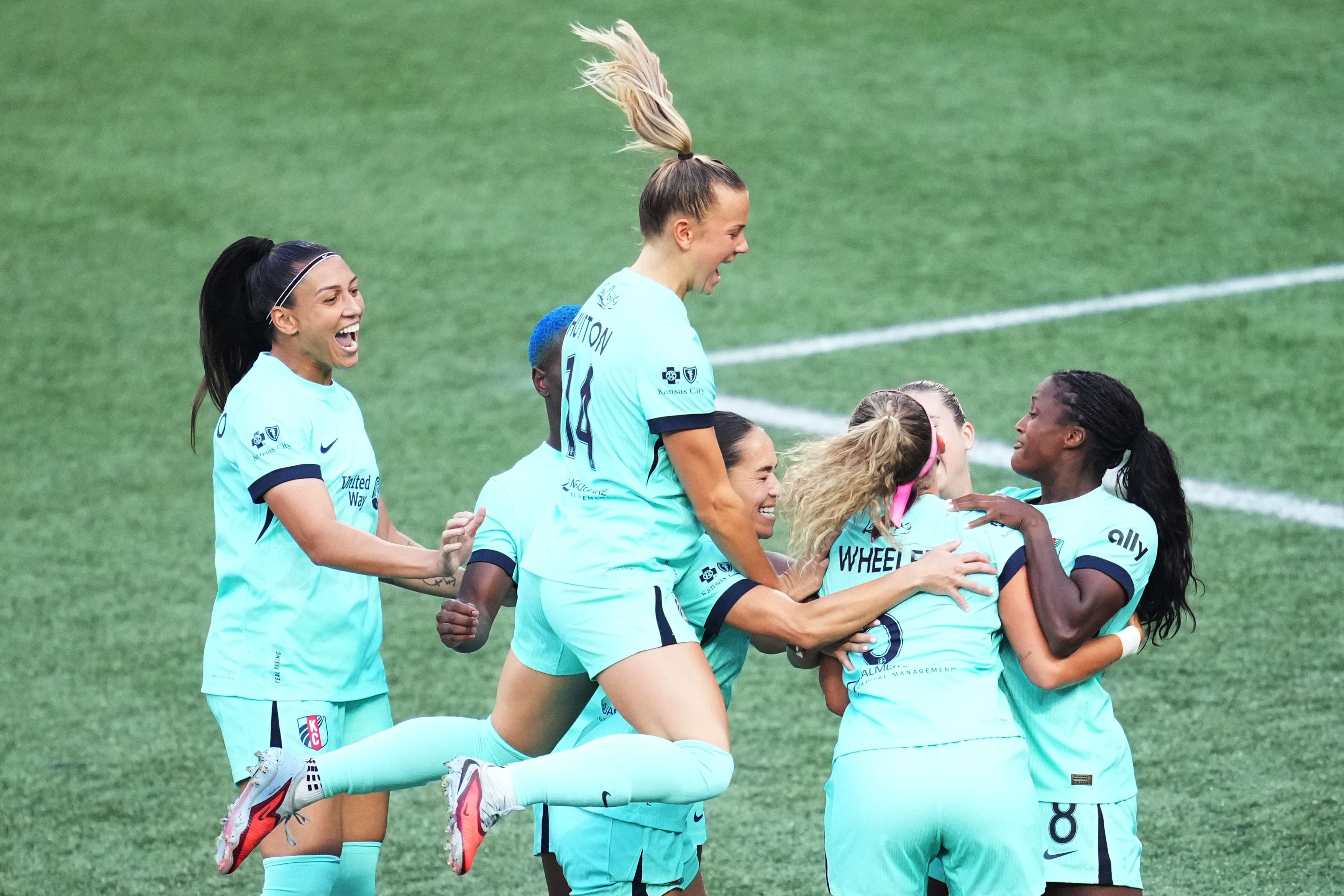 NWSL Power Rankings: Record-breaking weekend for Bay FC, plus scoring mayhem across league shakes up standings