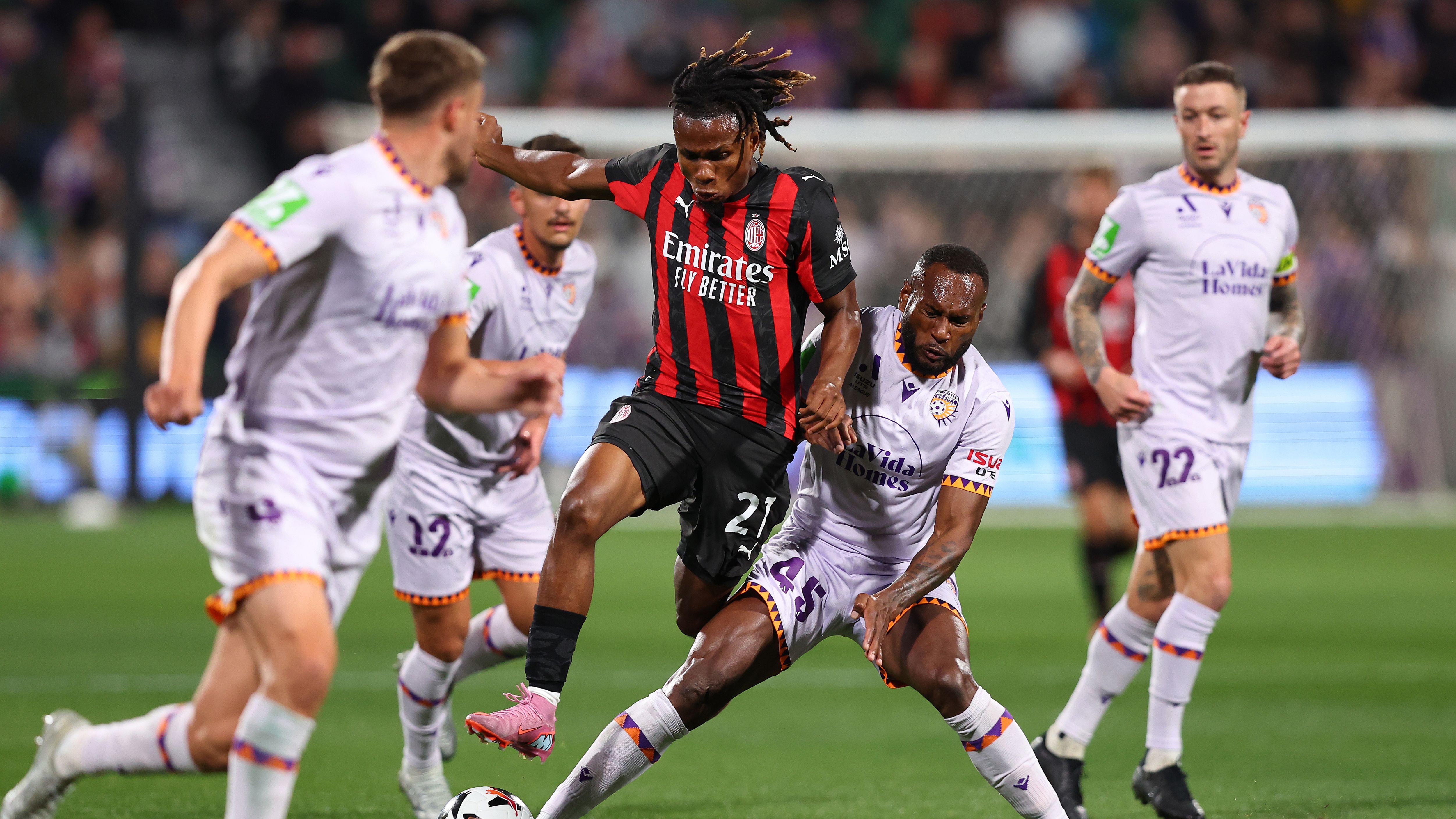 Fulham and AC Milan in talks over €25m Samuel Chukwueze deal after weeks of negotiations with winger