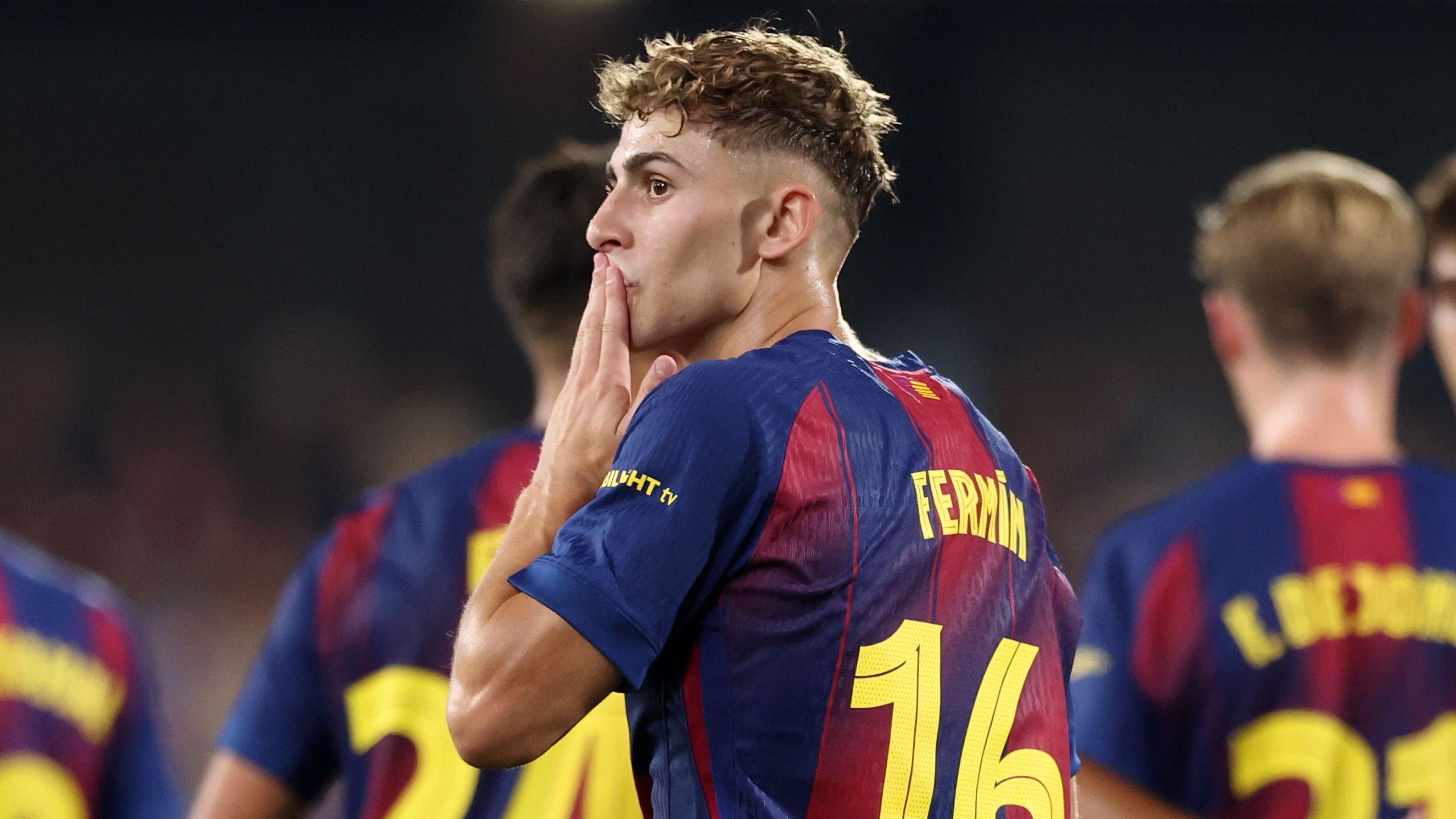 Xavi Simons arrives in London for transfer talks as Tottenham look to beat Chelsea to RB Leipzig star's signing