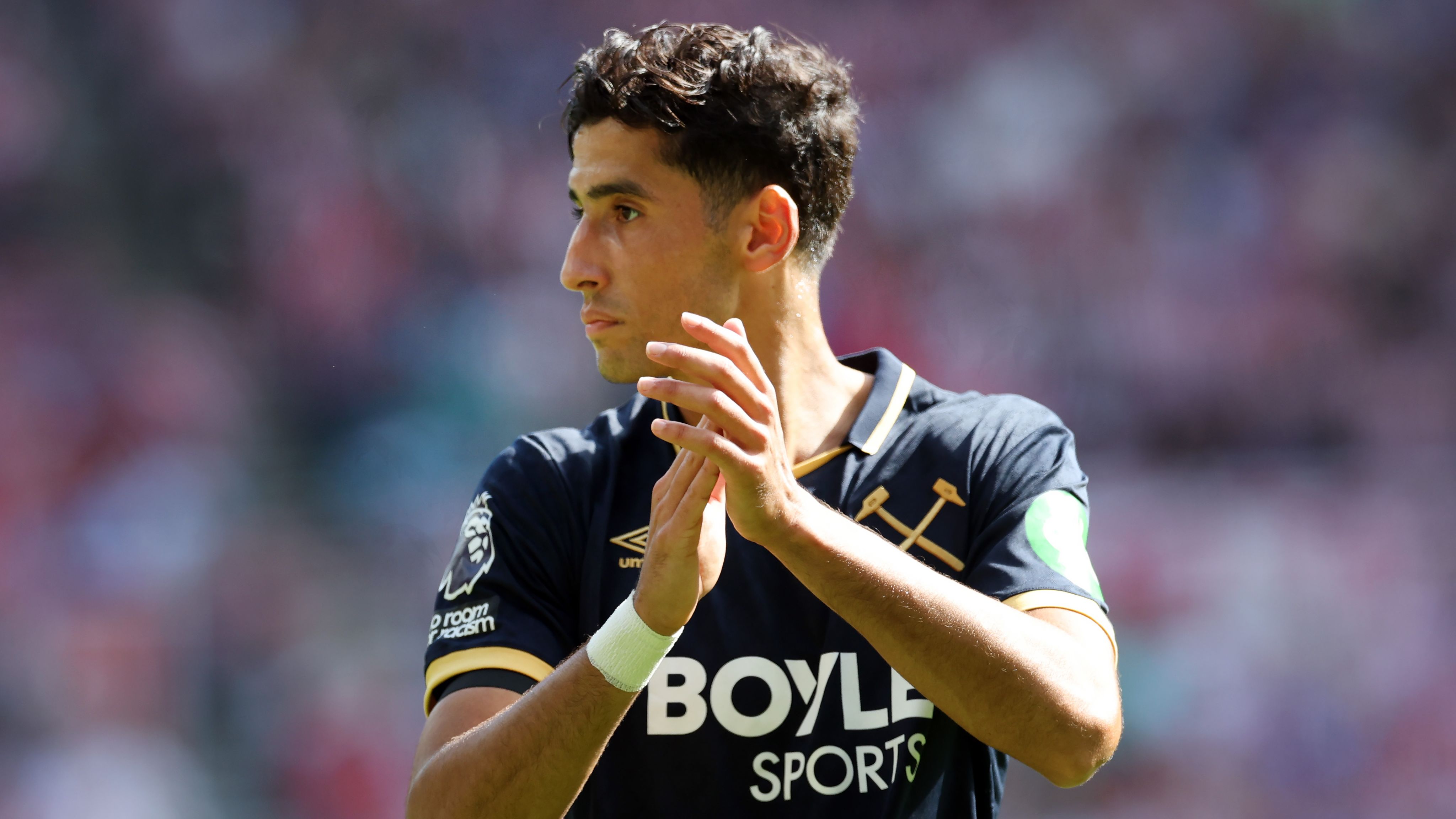 Marseille challenge Sunderland to West Ham defender Nayef Aguerd as Roberto De Zerbi targets further signings