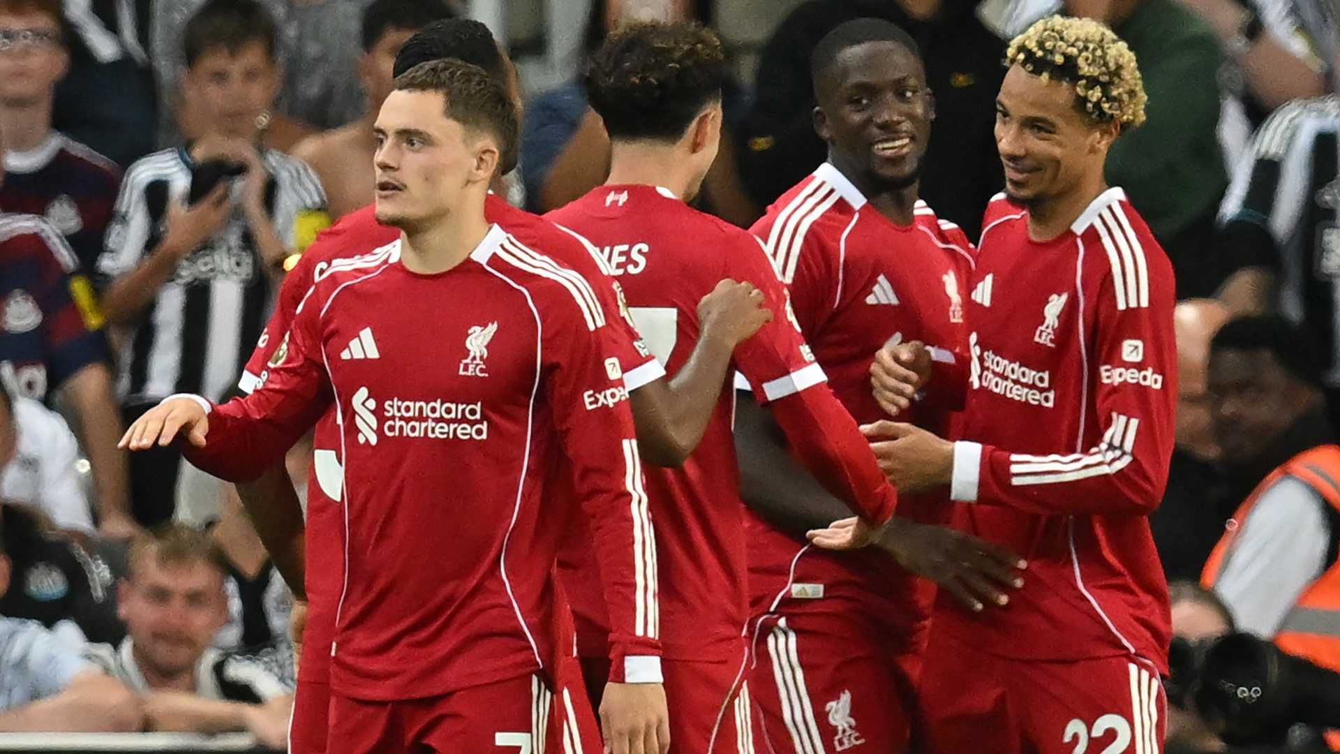 Former Man Utd striker Robin van Persie hails fellow Dutchman Arne Slot and Liverpool for playing 'ultimate form of football'
