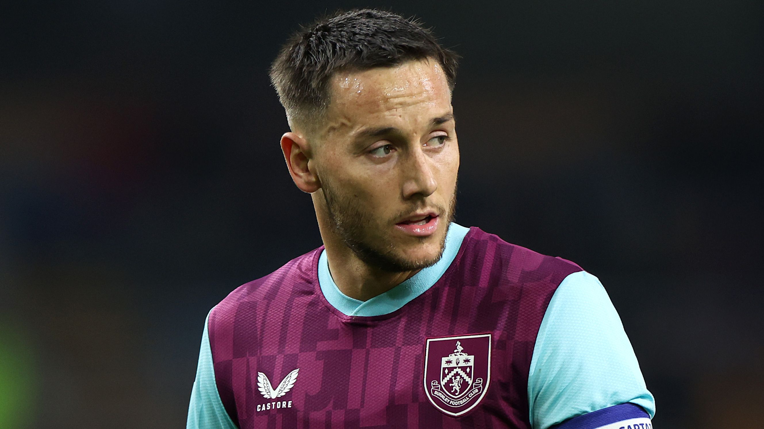 Christian Eriksen, Alex Oxlade-Chamberlain & the 10 best free agents who can be signed outside of the transfer window