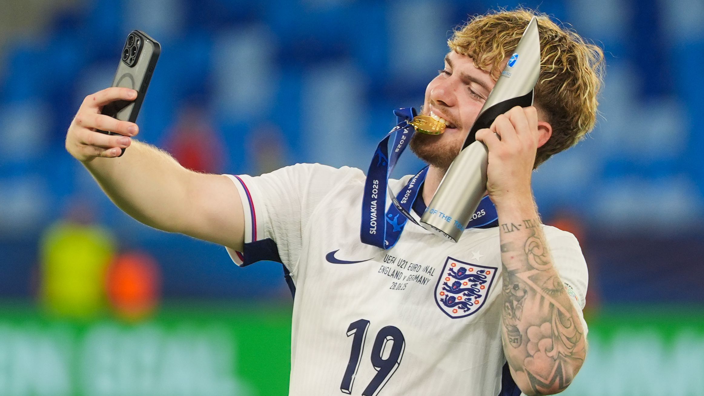 Harvey Elliott set for medical as Liverpool exit agreed