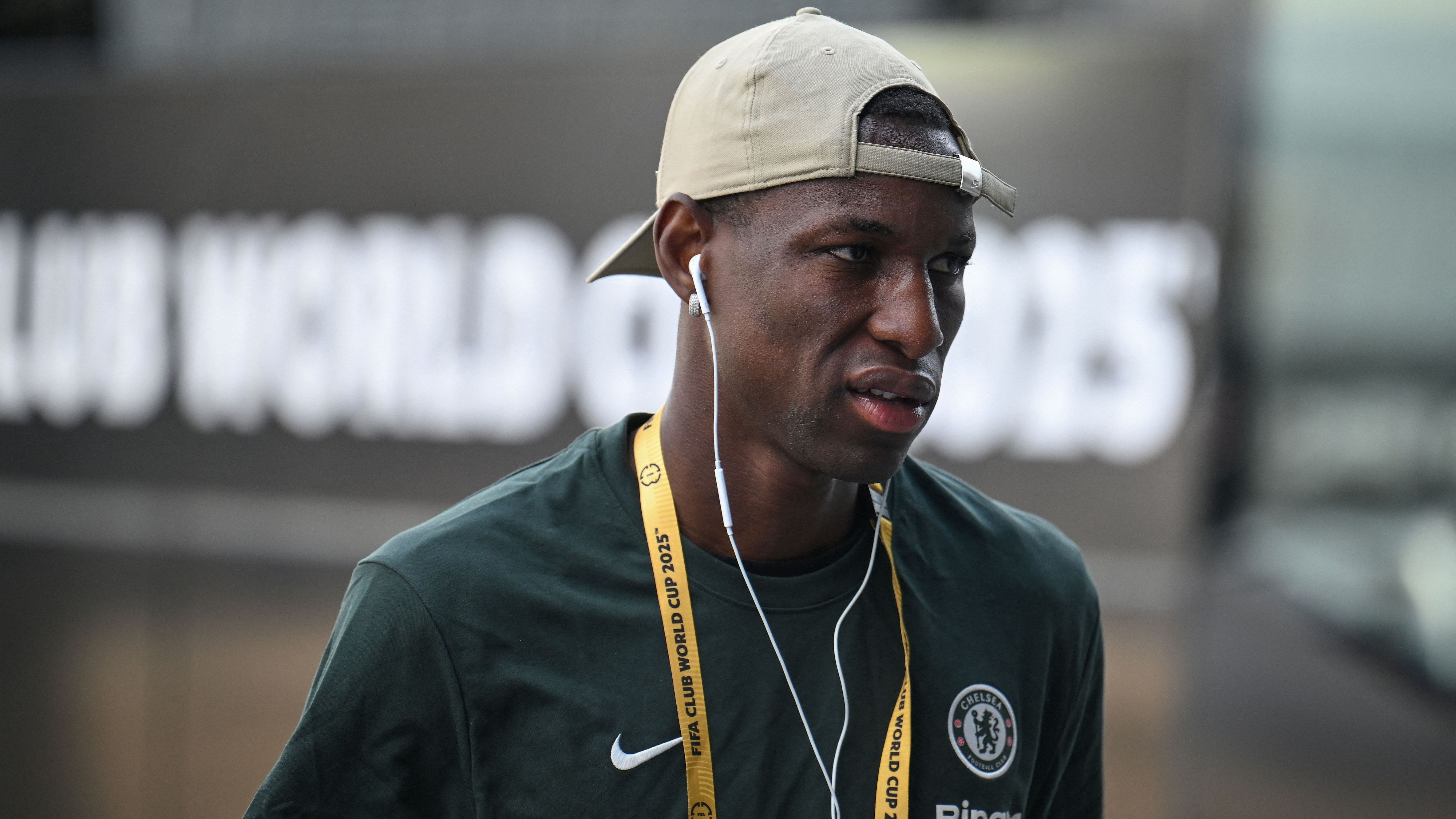 Nicolas Jackson's cancelled Bayern Munich move BACK ON after talks resurrected
