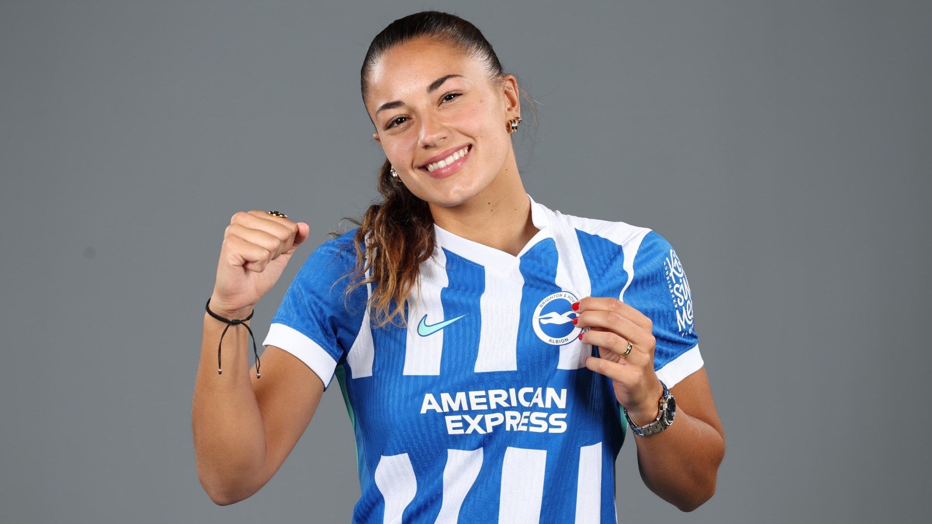 Olivia Smith, Ellie Carpenter & 10 new signings to watch as the Women's Super League season kicks-off