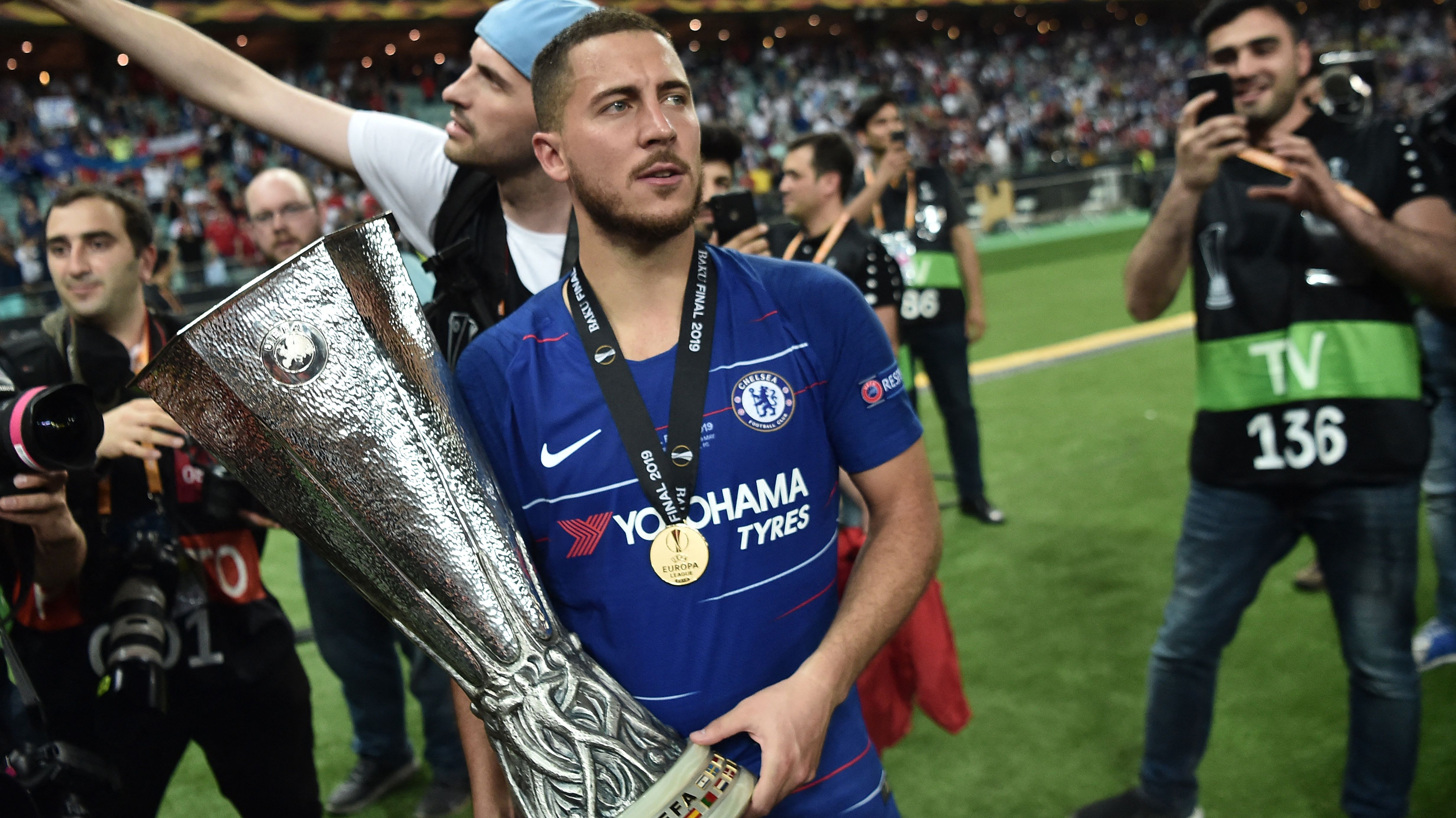 Alejandro Garnacho risks the wrath of Man Utd fans after £40m Chelsea transfer as winger claims he 'supported' the Blues because he idolised Stamford Bridge icon